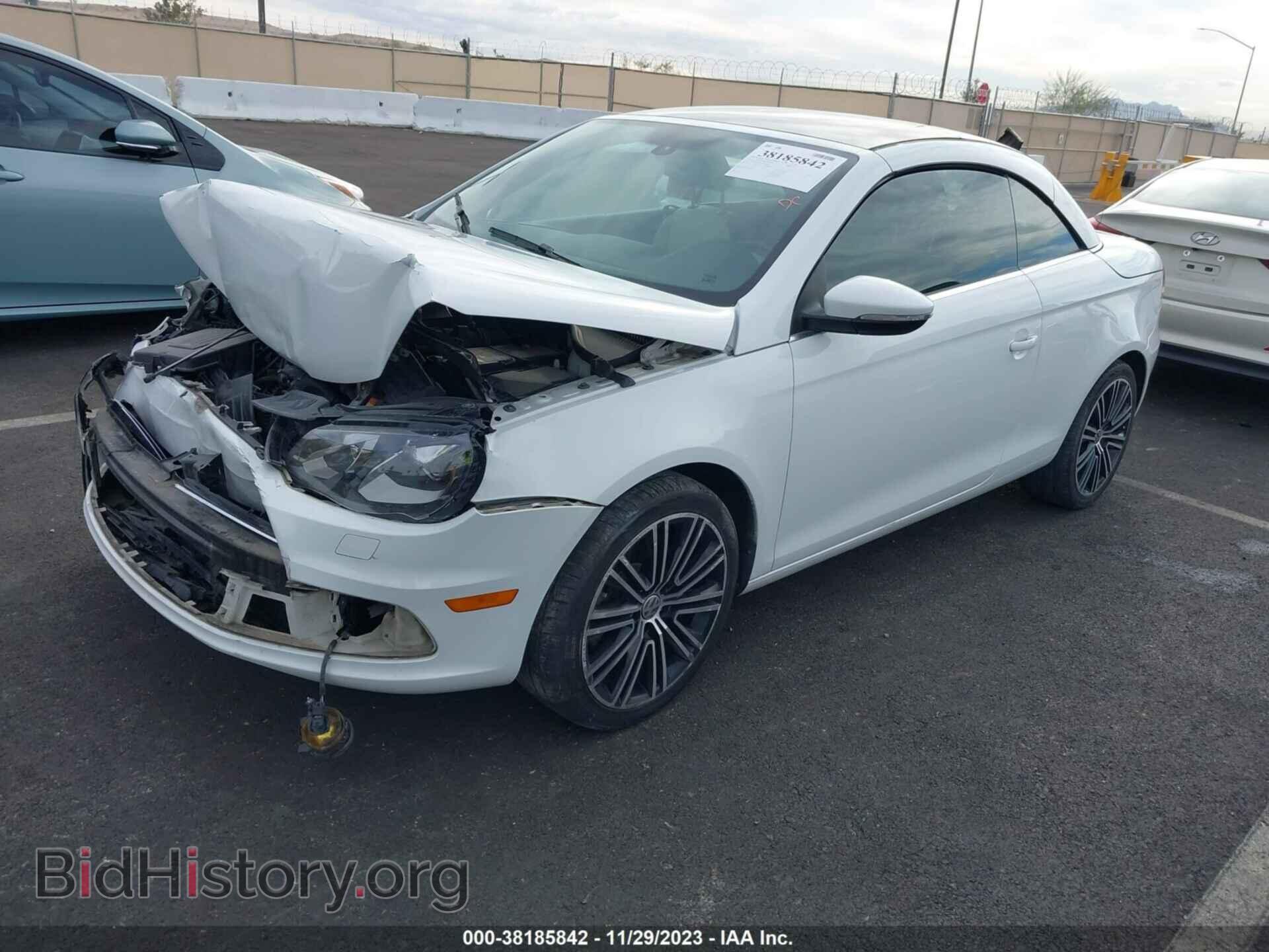 2015 VOLKSWAGEN EOS - VIN: WVWFW8AH4FV005497 - Фото 2