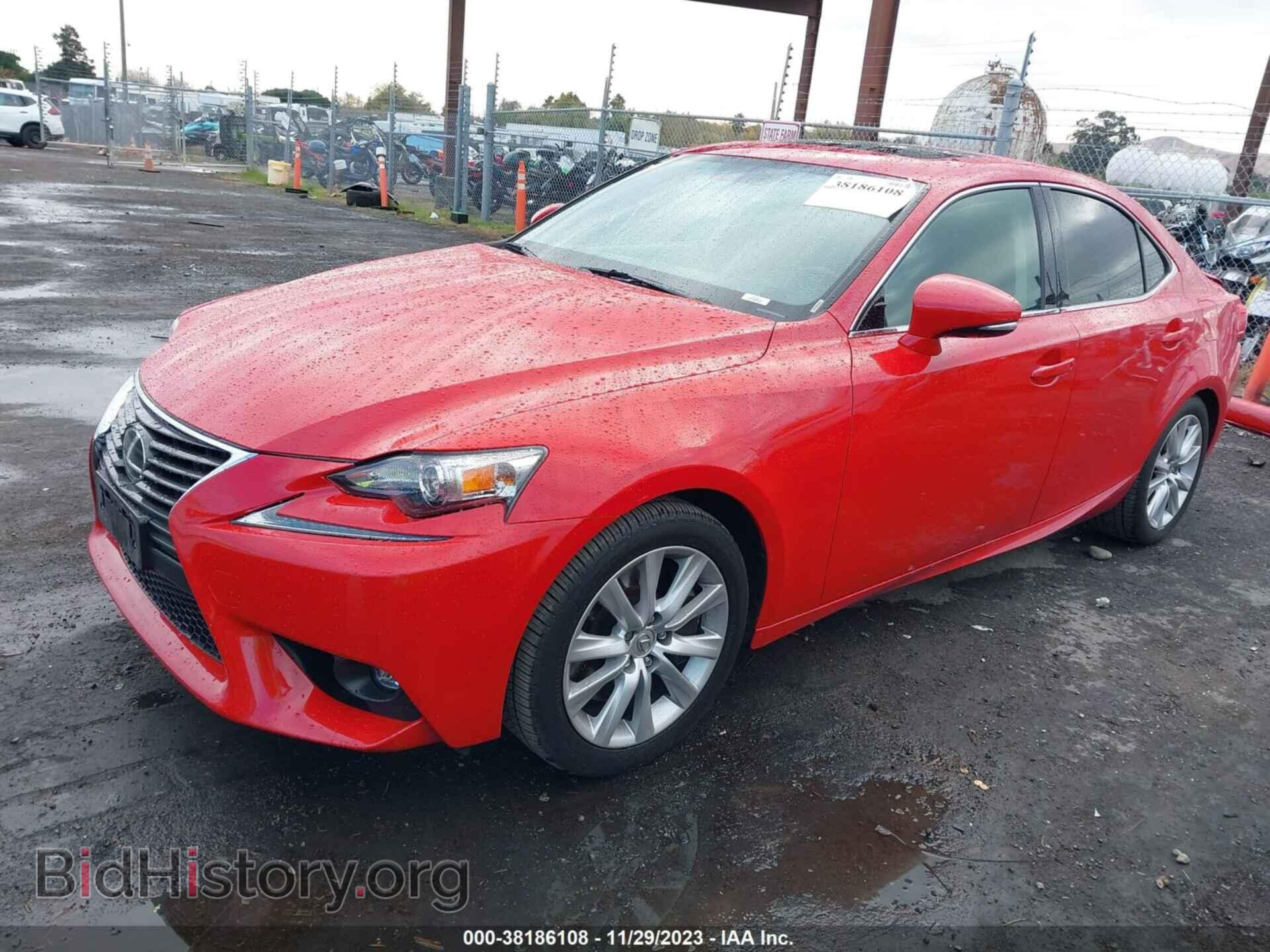 2016 LEXUS IS 200T - VIN: JTHBA1D26G5018652 - Фото 2