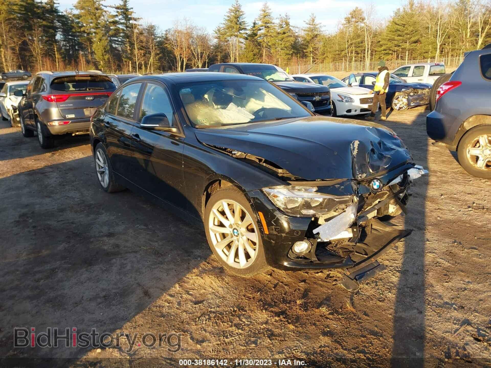 Photo WBA8A3C30HK692605 - BMW 320I 2017