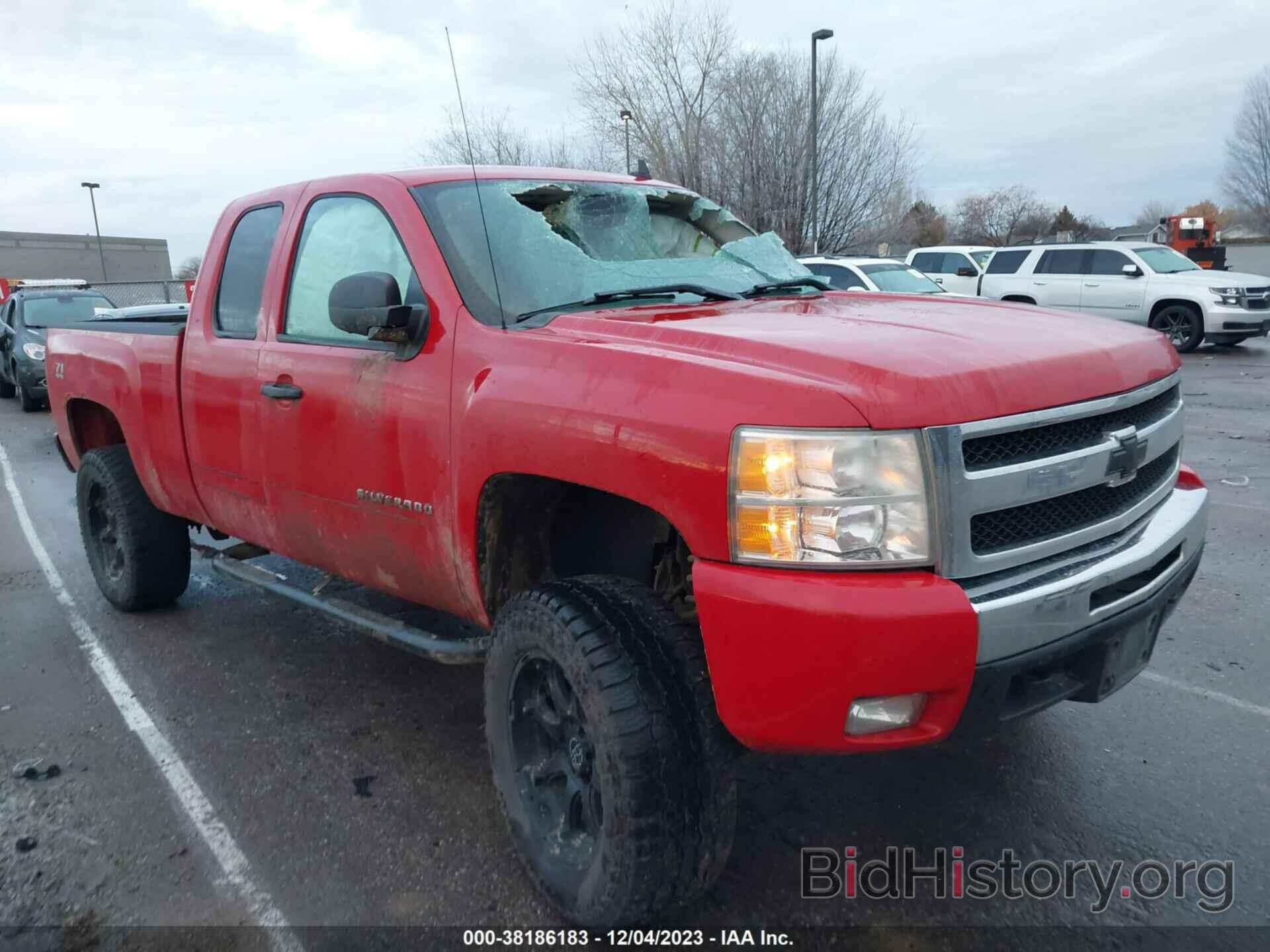 Photo 1GCRKSE36BZ119511 - CHEVROLET SILVERADO 1500 2011