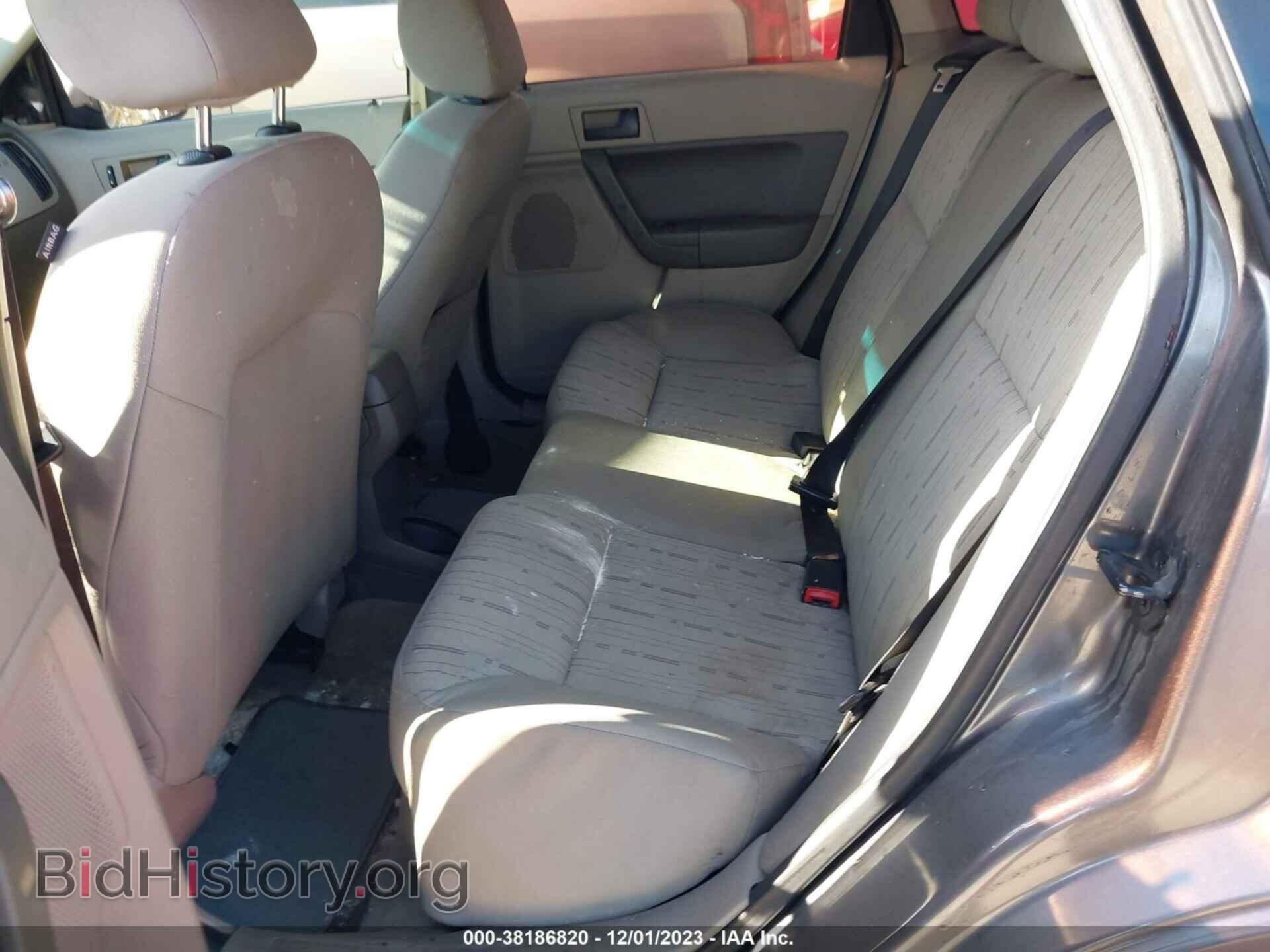 2011 FORD FOCUS - VIN: 1FAHP3FN1BW165175 - Фото 8