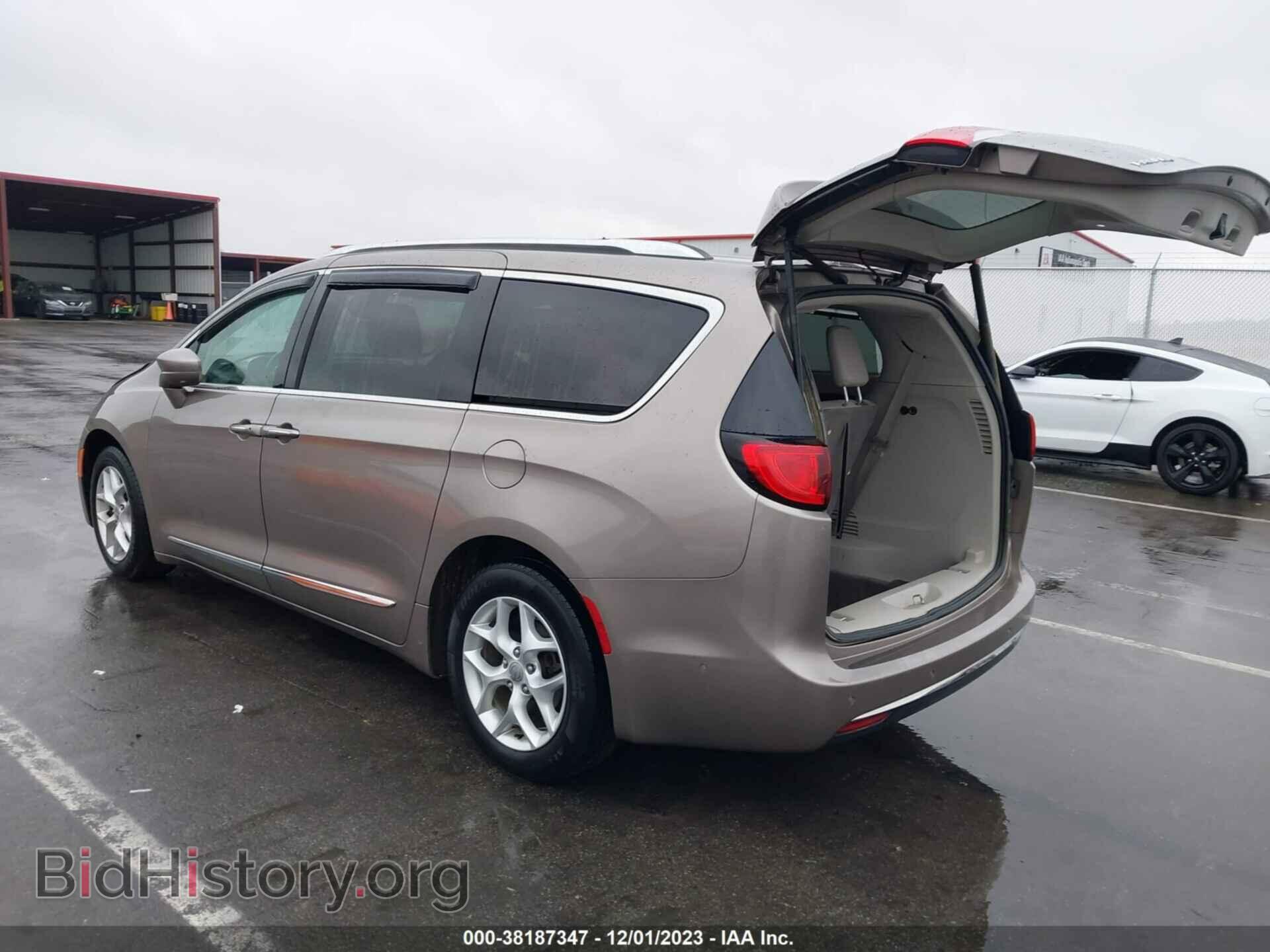2018 CHRYSLER PACIFICA - VIN: 2C4RC1EG3JR139248 - Фото 3