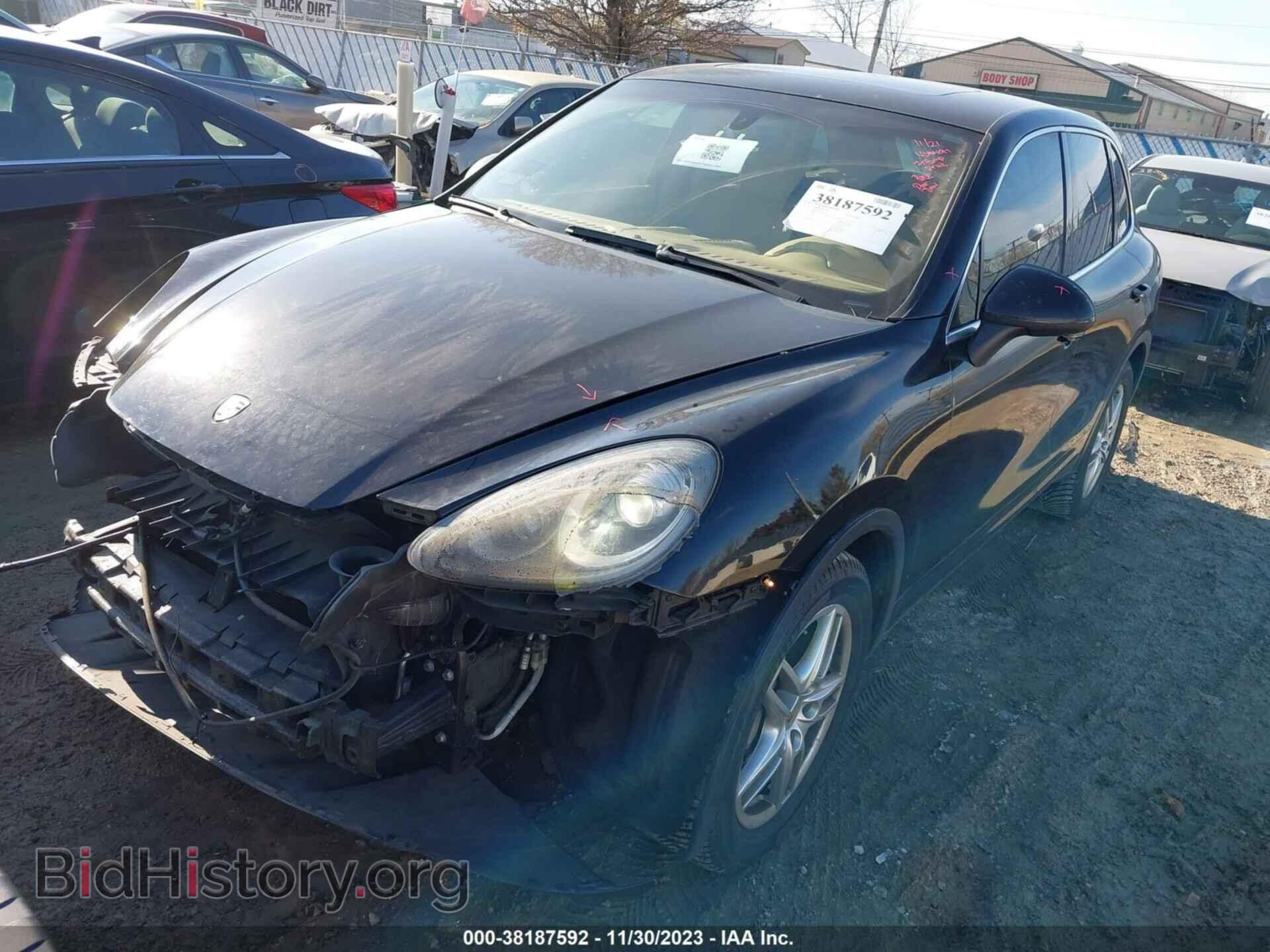2012 PORSCHE CAYENNE - VIN: WP1AA2A25CLA01367 - Фото 2