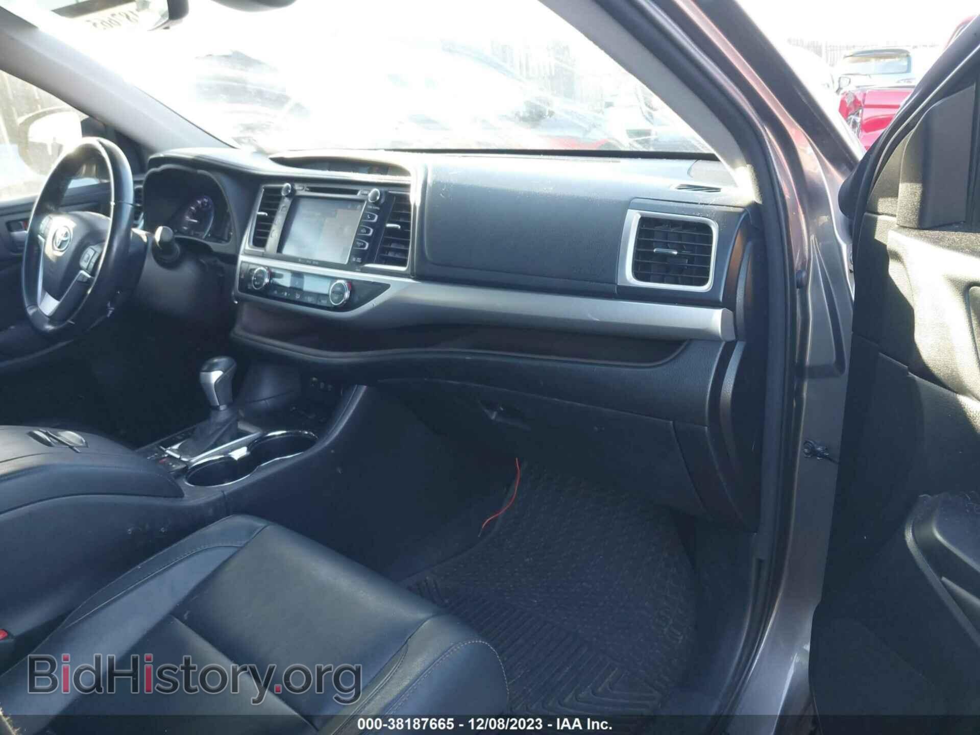 2017 TOYOTA HIGHLANDER - VIN: 5TDJZRFH4HS363602 - Фото 5