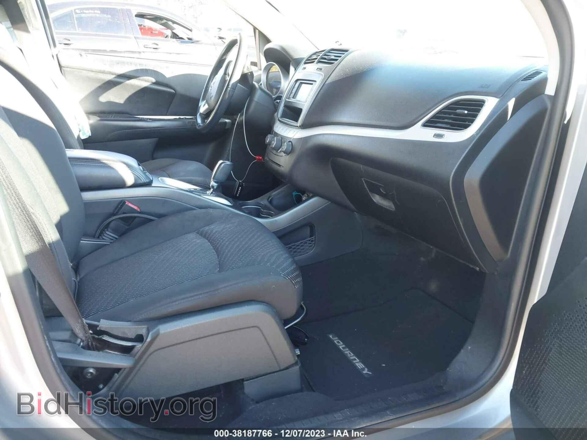2017 DODGE JOURNEY - VIN: 3C4PDCBB3HT524499 - Фото 5