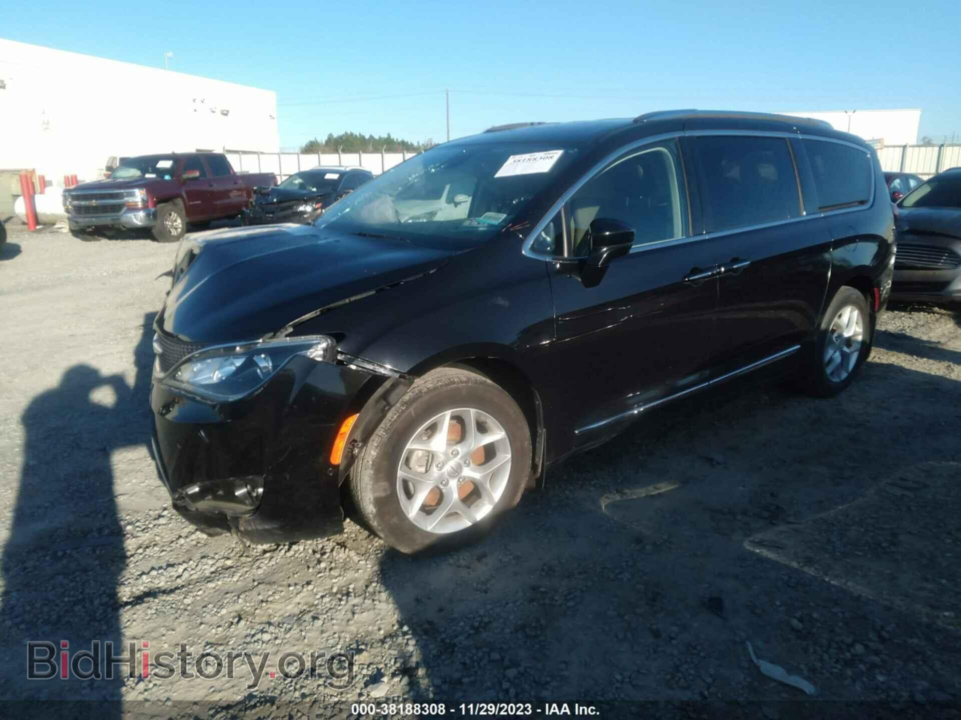 2017 CHRYSLER PACIFICA - VIN: 2C4RC1EG5HR796885 - Фото 2