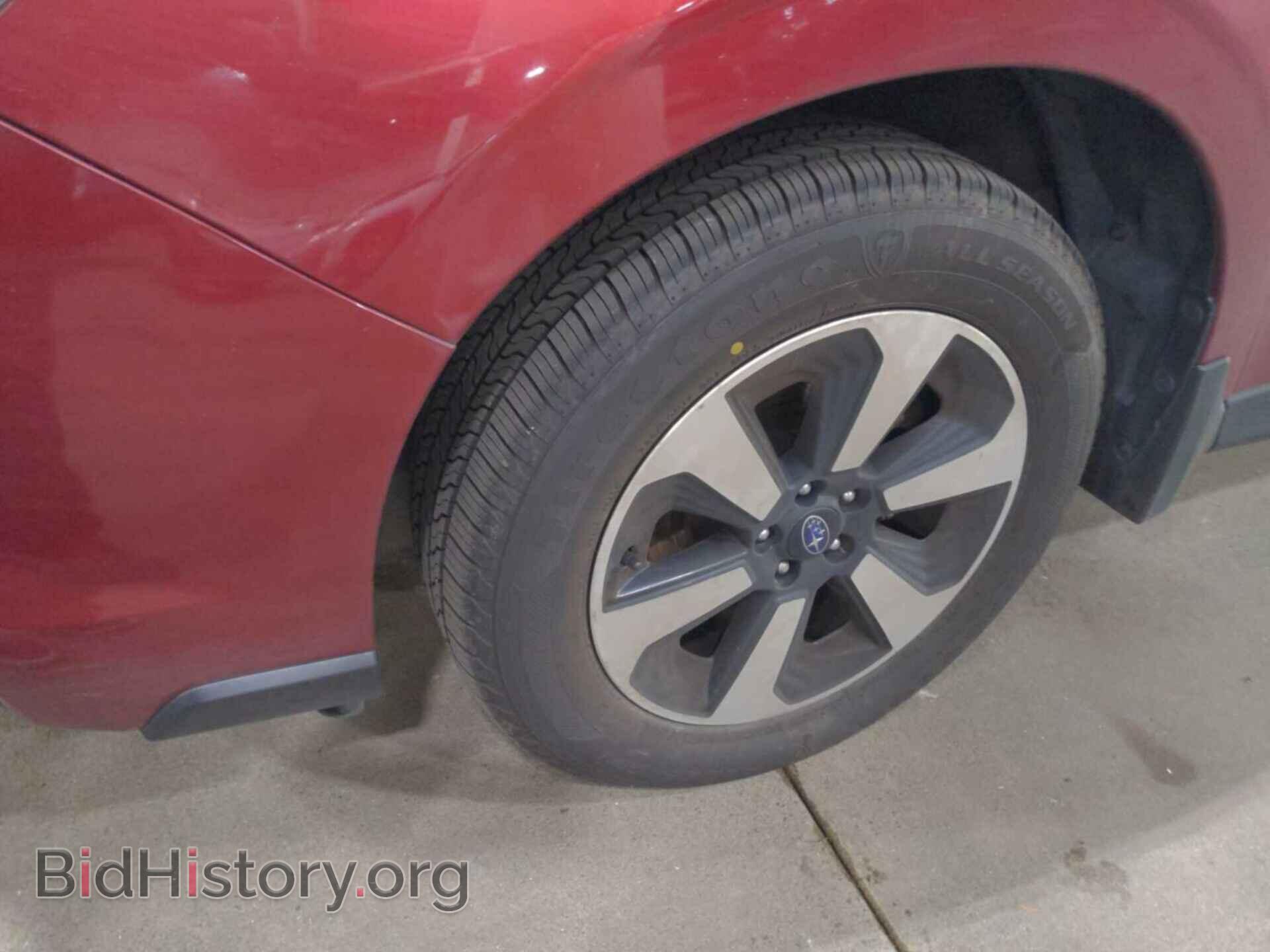 2018 SUBARU FORESTER - VIN: JF2SJAGC8JH609983 - Фото 3