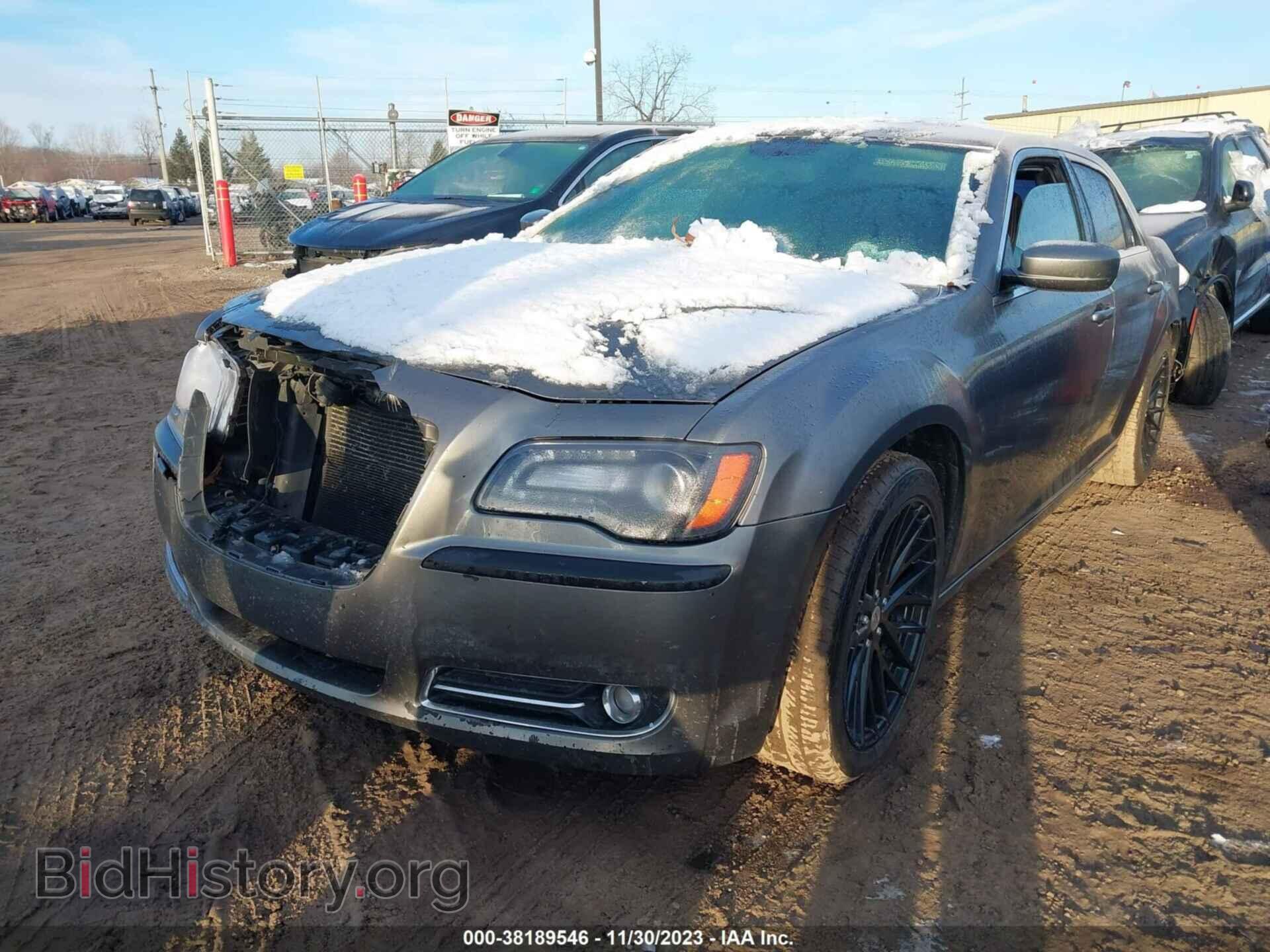 2012 CHRYSLER 300 - VIN: 2C3CCABG6CH186135 - Фото 2