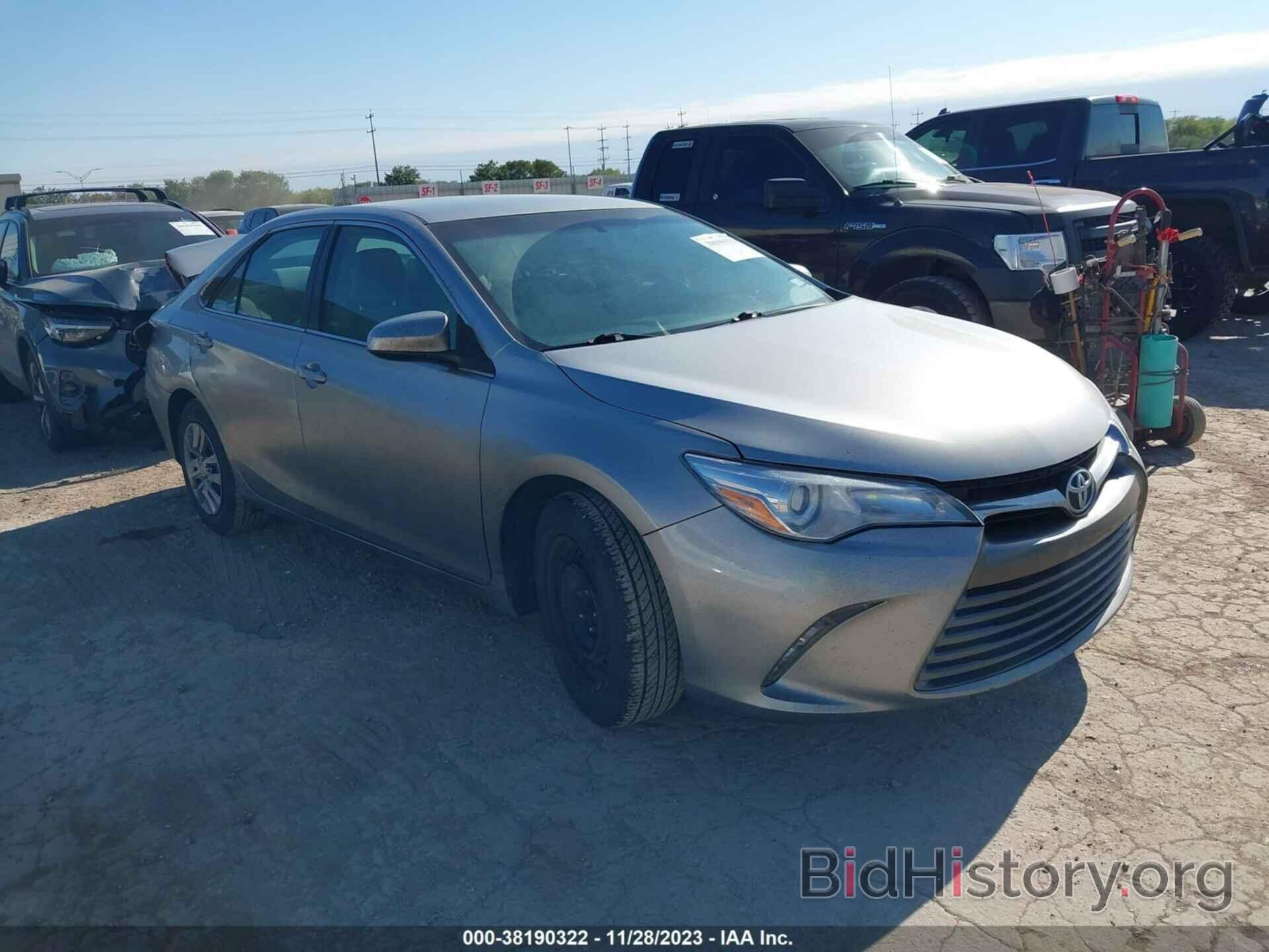 Photo 4T4BF1FK0FR476953 - TOYOTA CAMRY 2015