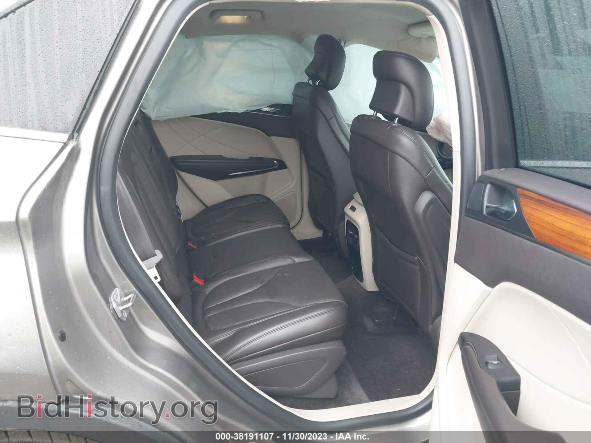 2017 LINCOLN MKC - VIN: 5LMCJ2D97HUL71796 - Photo 8