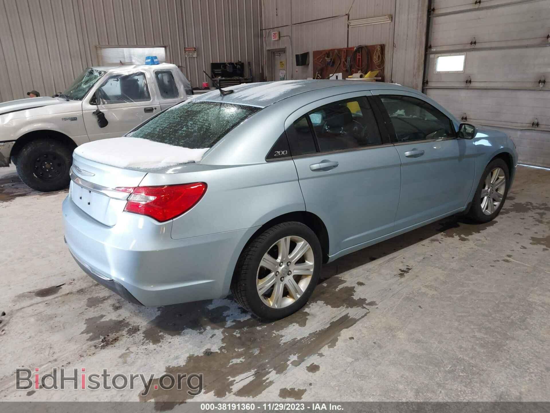 2012 CHRYSLER 200 - VIN: 1C3CCBBB8CN181195 - Фото 4