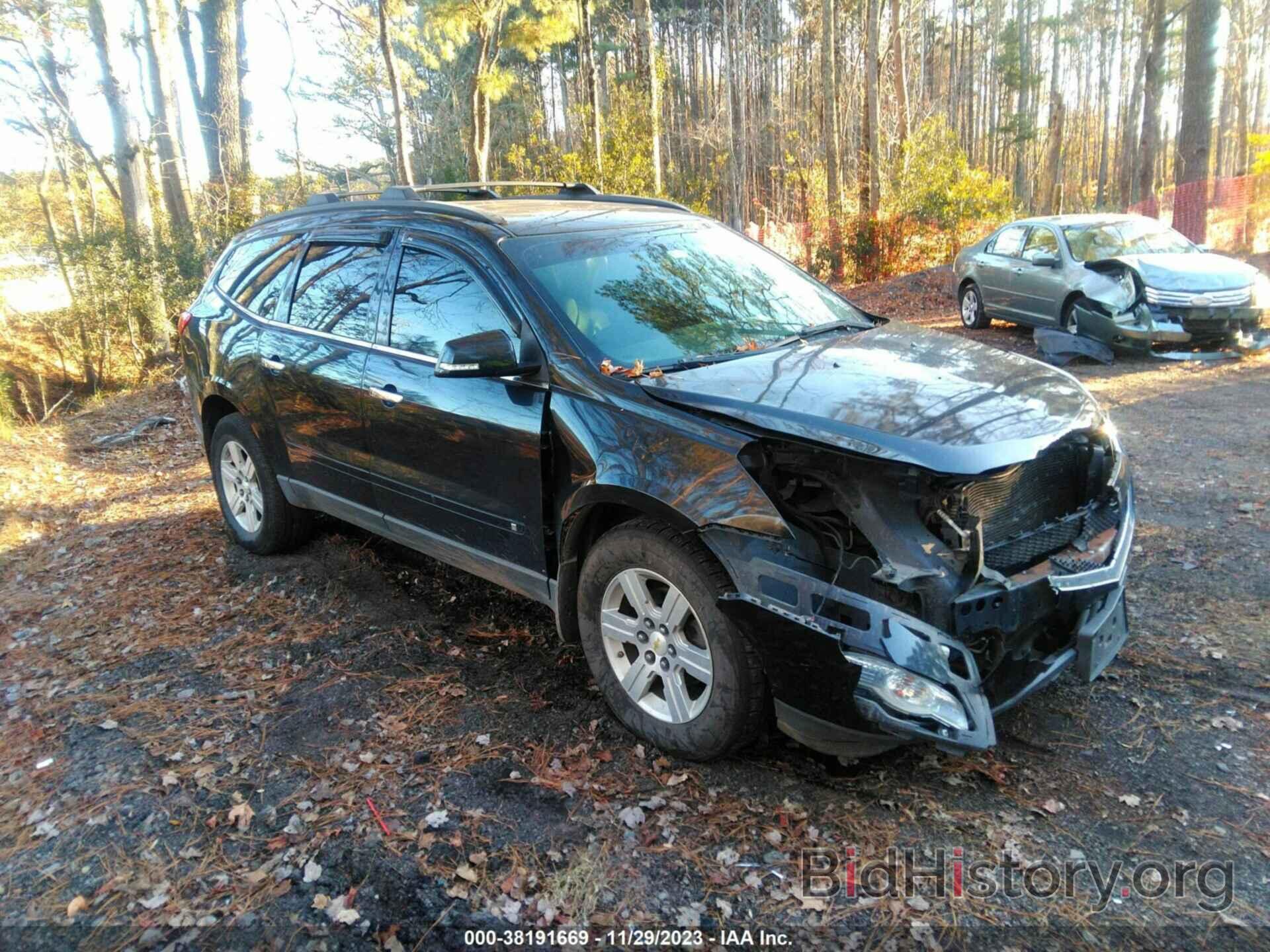 Photo 1GNLRGED6AS153664 - CHEVROLET TRAVERSE 2010