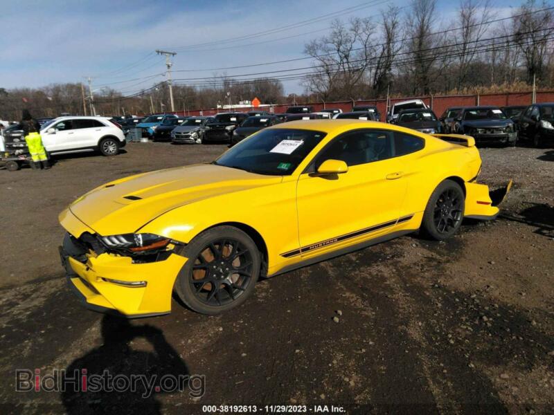 2018 Ford MUSTANG (VIN 1FA6P8TH8J5161597) — photo 2 of 16
