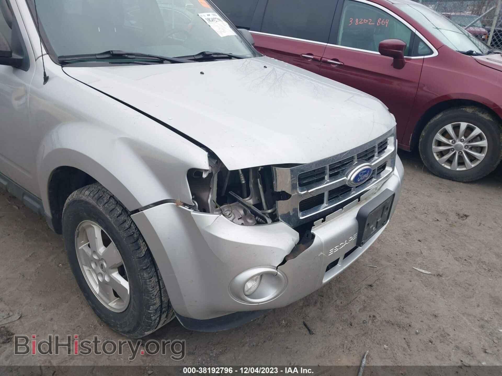 2011 FORD ESCAPE - VIN: 1FMCU0D70BKC10075 - Фото 6