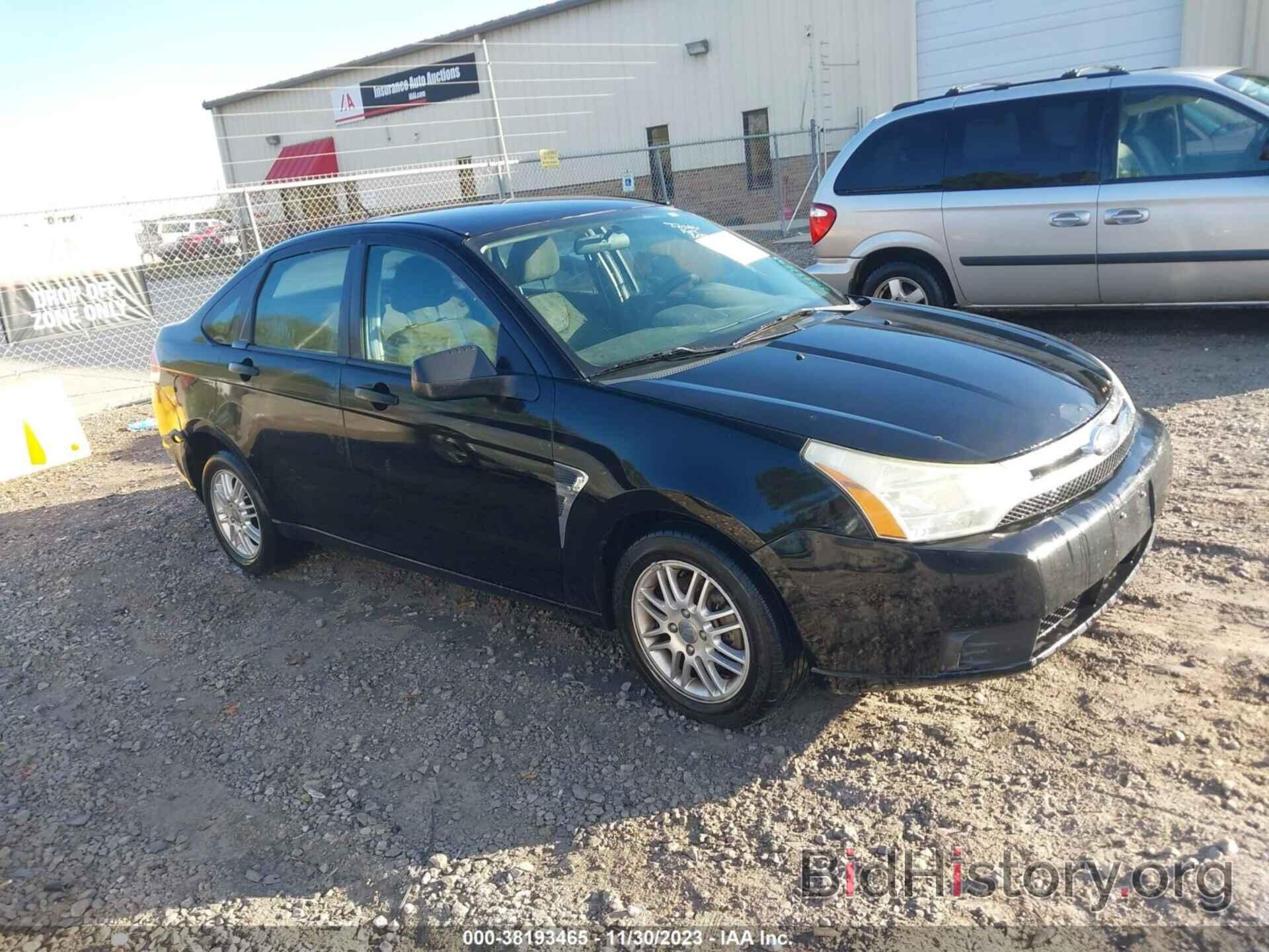 Photo 1FAHP35N88W245101 - FORD FOCUS 2008