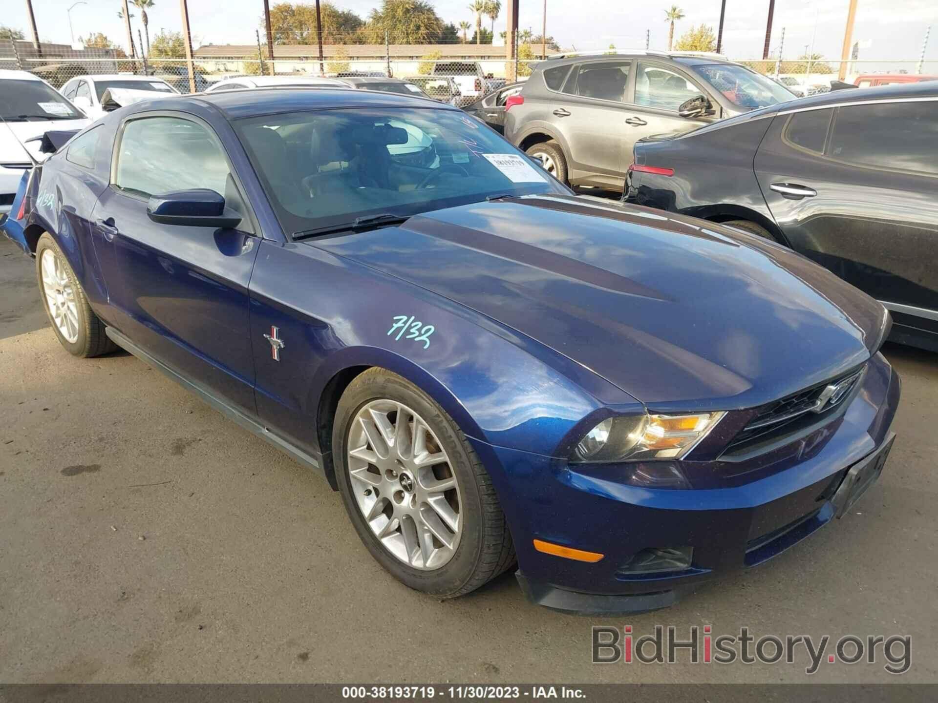 Photo 1ZVBP8AM6C5285957 - FORD MUSTANG 2012