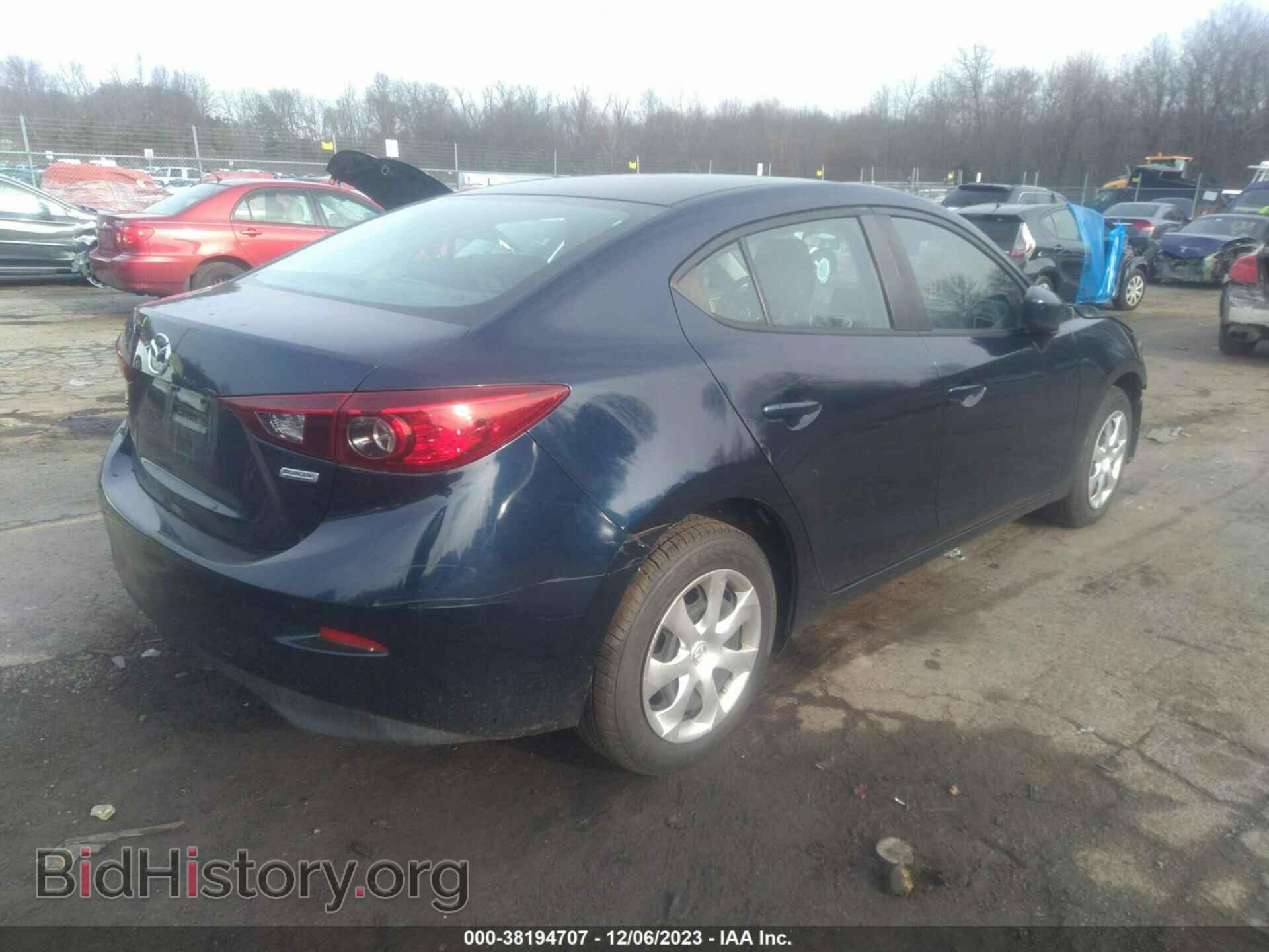 2017 MAZDA MAZDA3 - VIN: 3MZBN1U79HM148435 - Фото 4