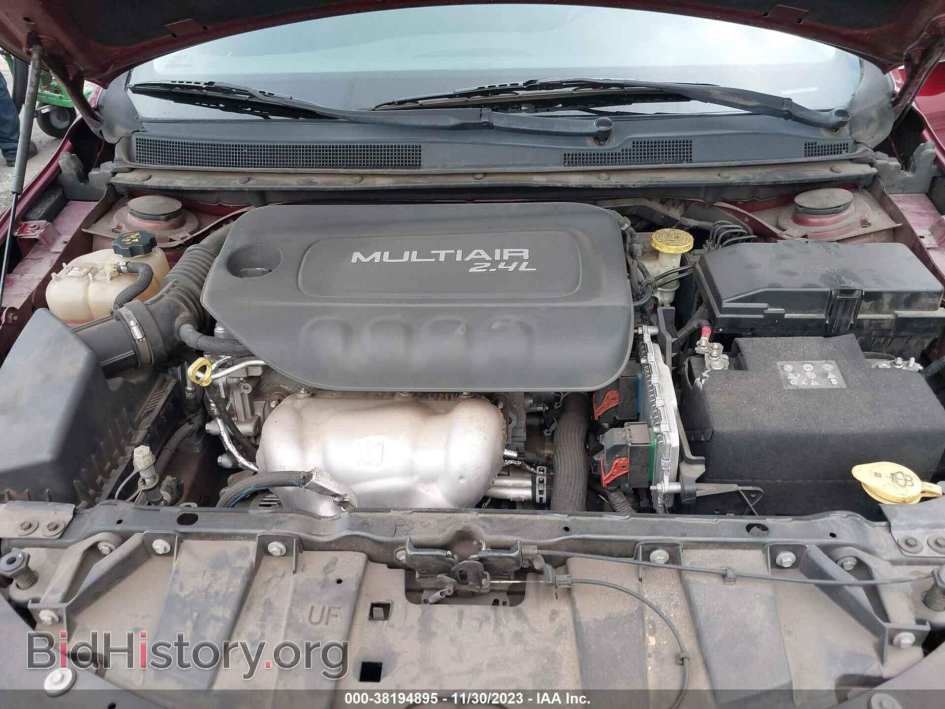 2015 CHRYSLER 200 - VIN: 1C3CCCAB5FN660430 - Photo 10