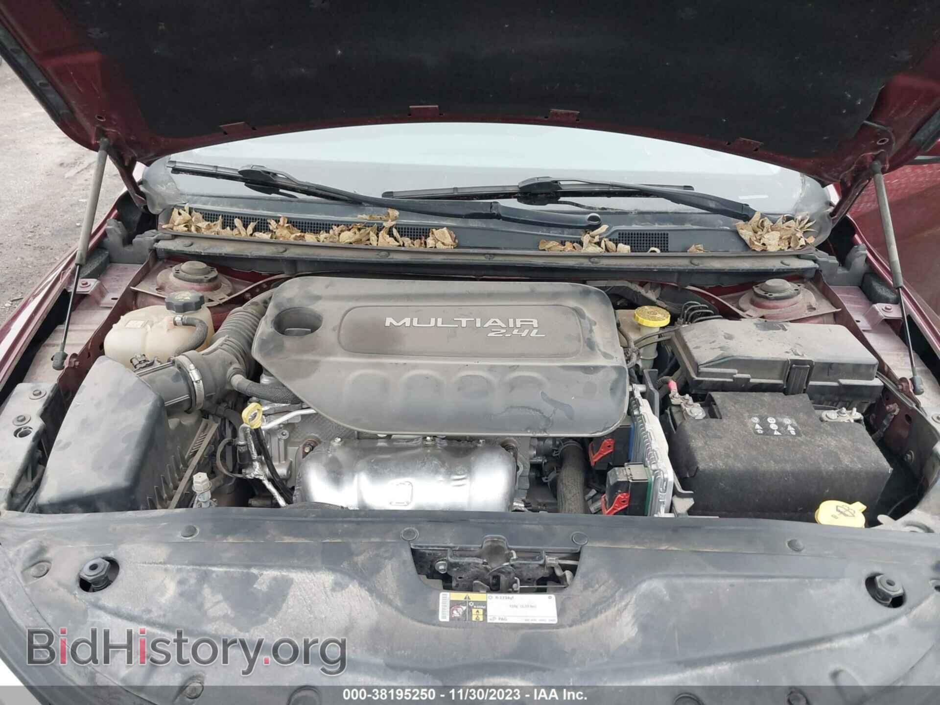 2015 CHRYSLER 200 - VIN: 1C3CCCAB4FN587065 - Фото 10