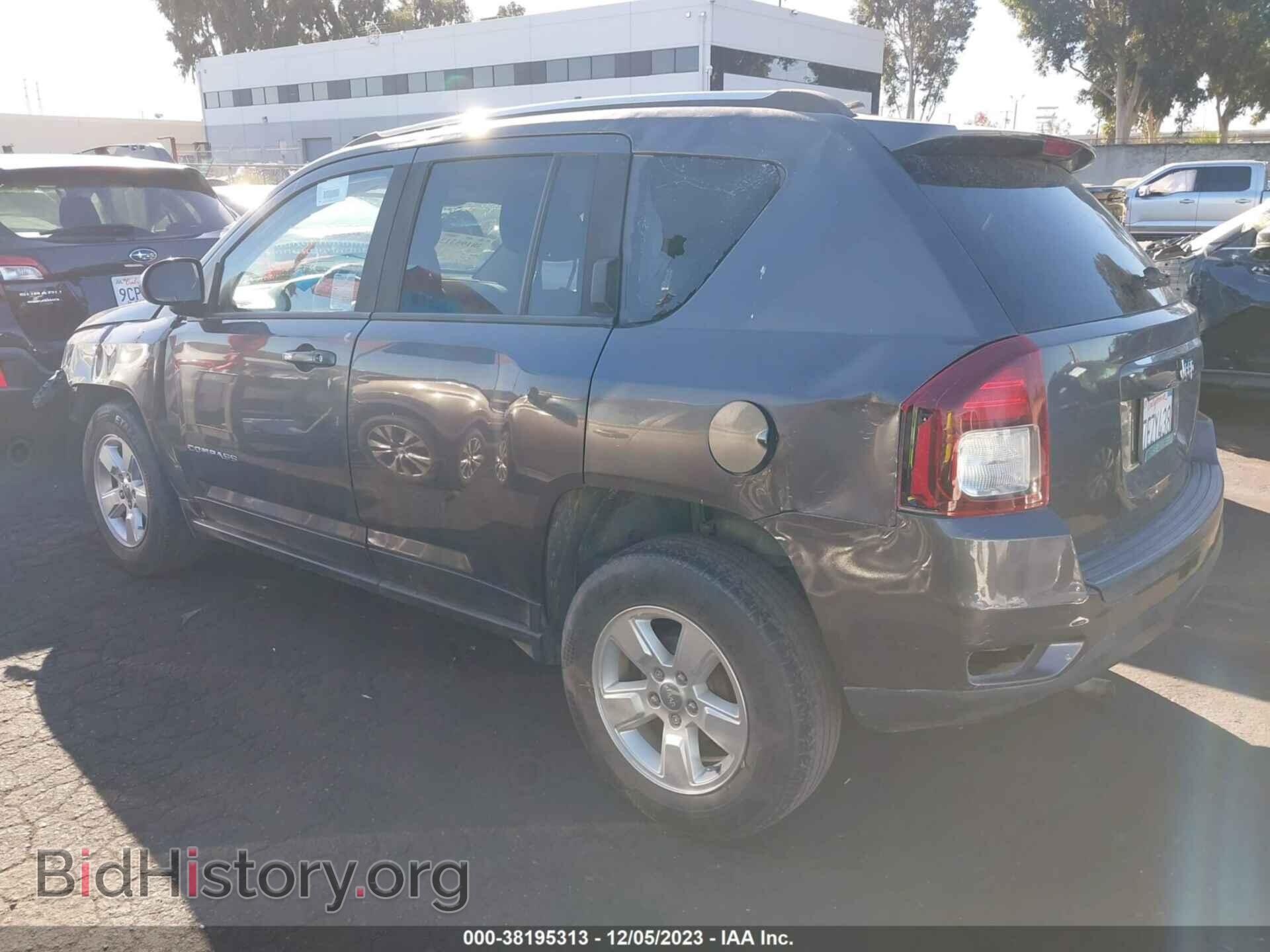2014 JEEP COMPASS - VIN: 1C4NJCBA0ED800663 - Фото 3