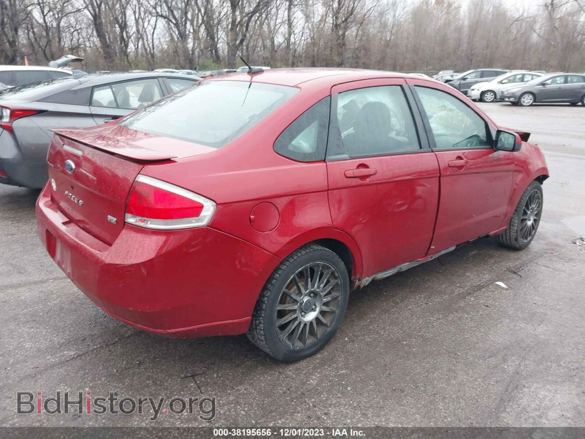 2009 FORD FOCUS - VIN: 1FAHP36N09W103860 - Фото 4