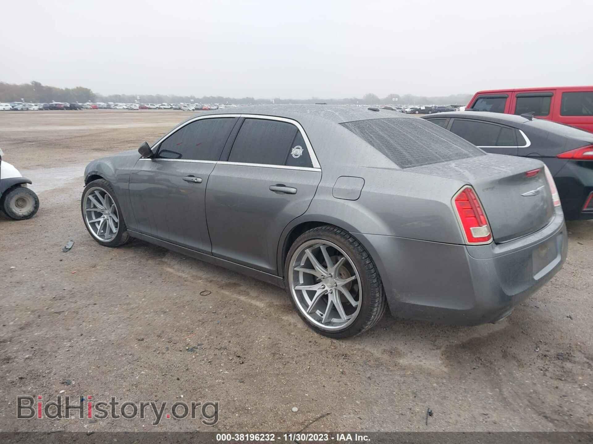 2012 CHRYSLER 300 - VIN: 2C3CCABG7CH195135 - Фото 3