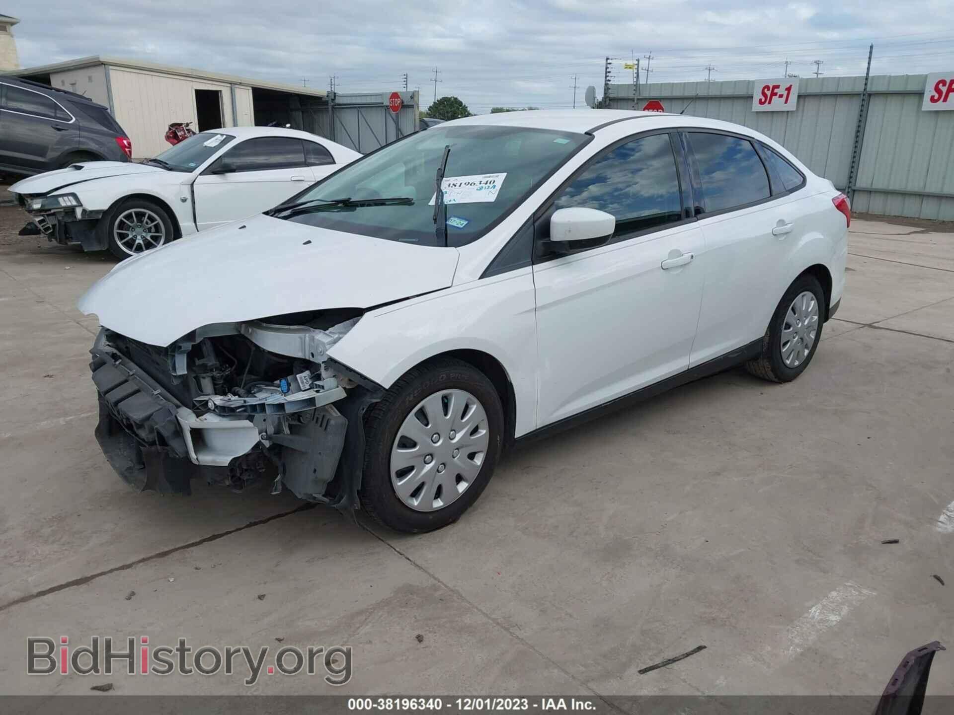 2012 FORD FOCUS - VIN: 1FAHP3F20CL320498 - Photo 2