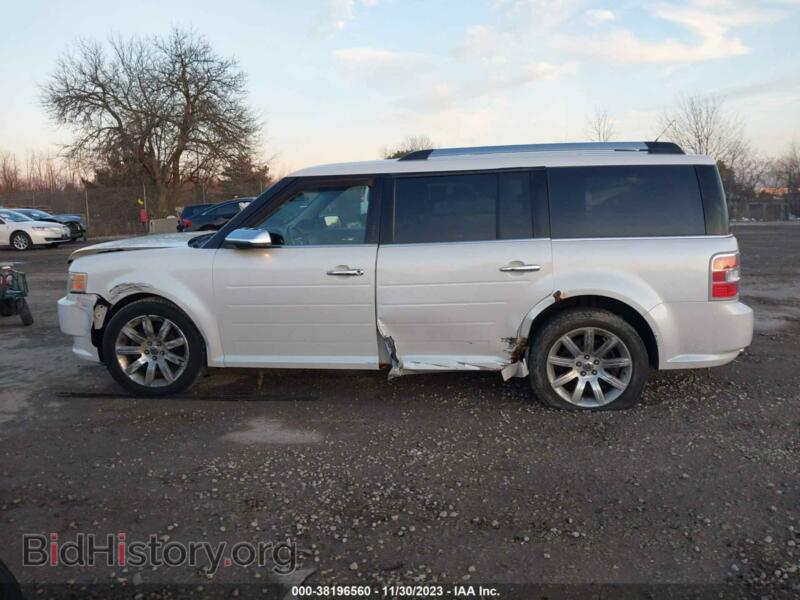 2011 Ford FLEX (VIN 2FMGK5DC0BBD15257) — photo 14 of 16