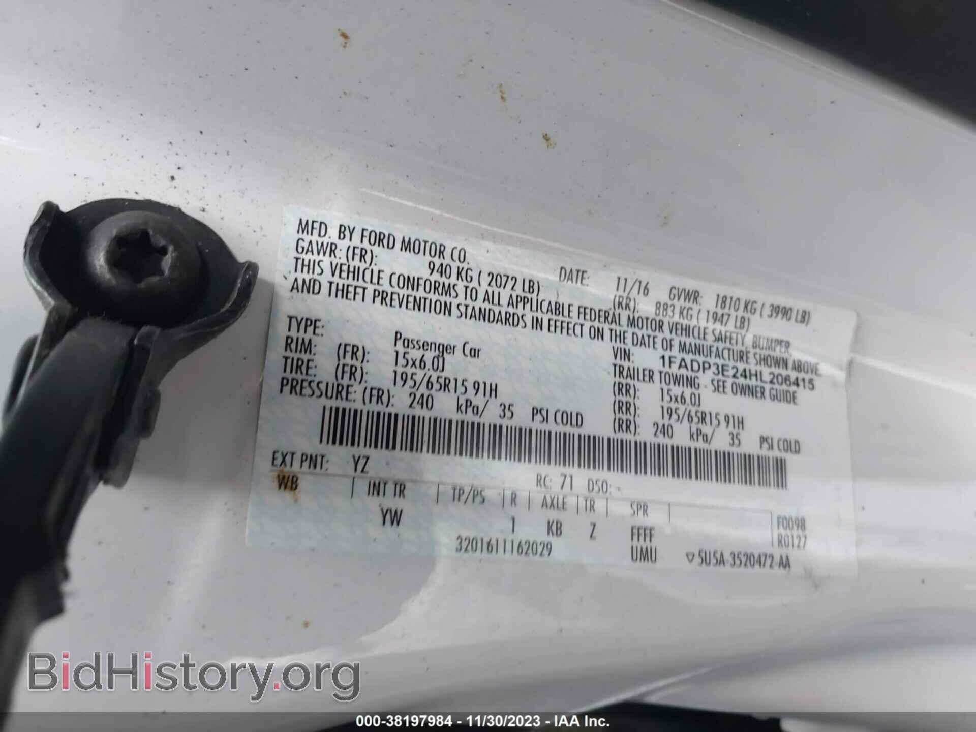 2017 FORD FOCUS - VIN: 1FADP3E24HL206415 - Фото 9