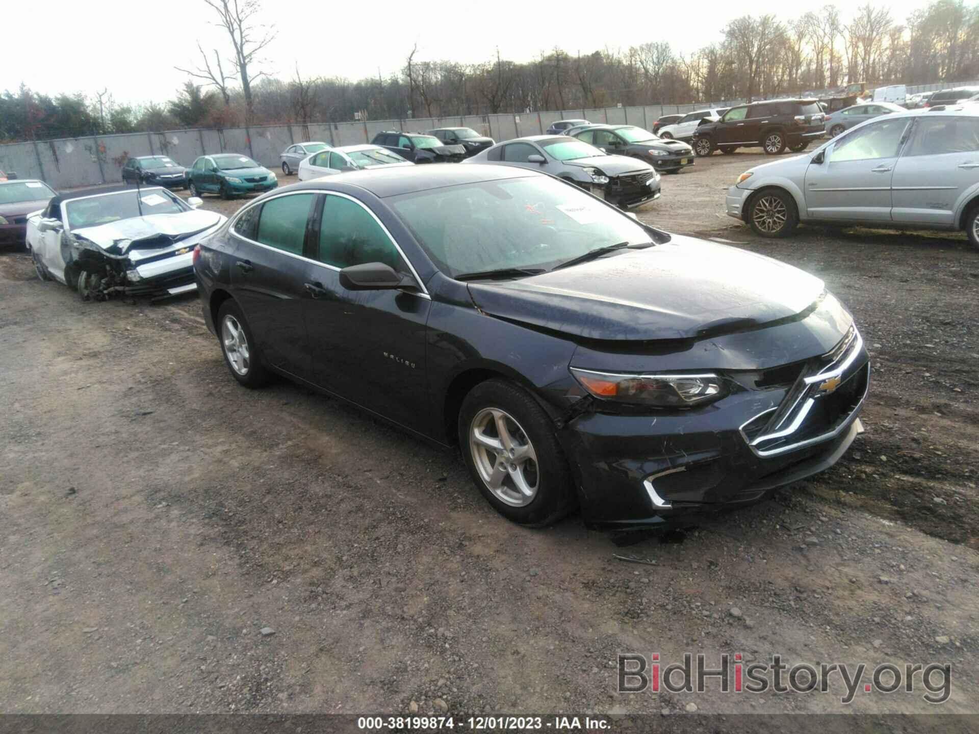 Photo 1G1ZB5STXHF187402 - CHEVROLET MALIBU 2017