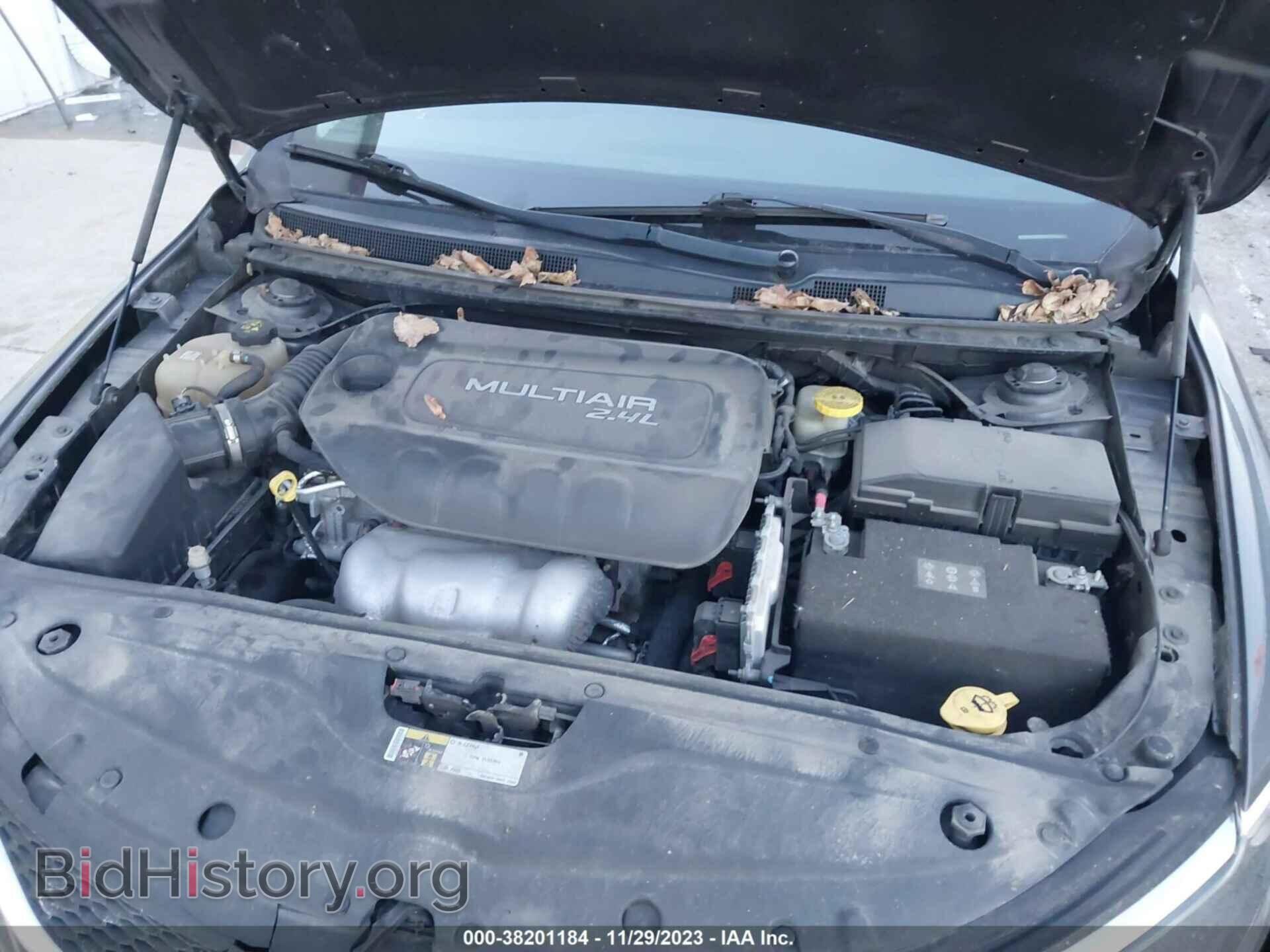 2015 CHRYSLER 200 - VIN: 1C3CCCCB7FN609377 - Фото 10