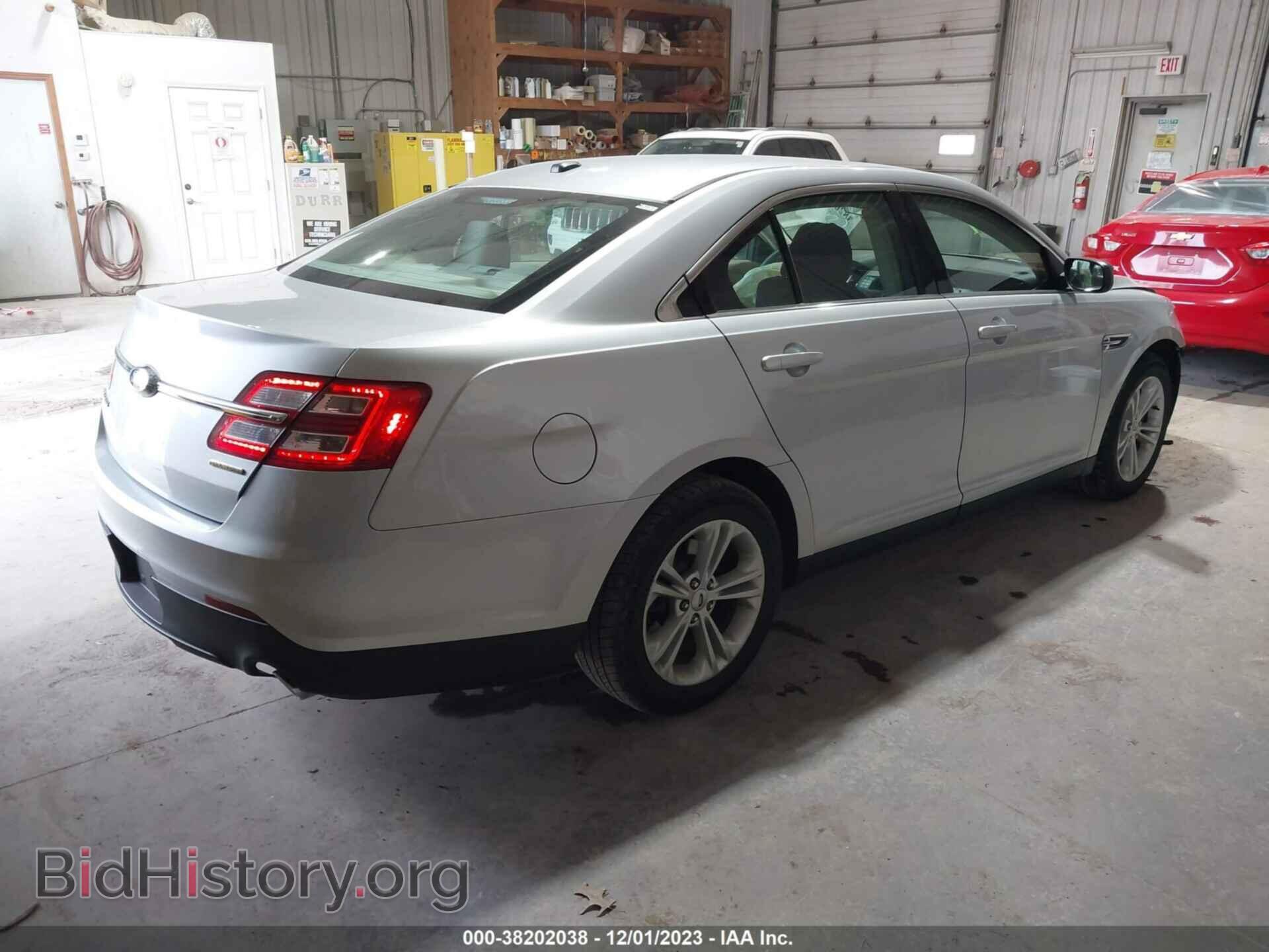 2017 FORD TAURUS - VIN: 1FAHP2D88HG132619 - Фото 4