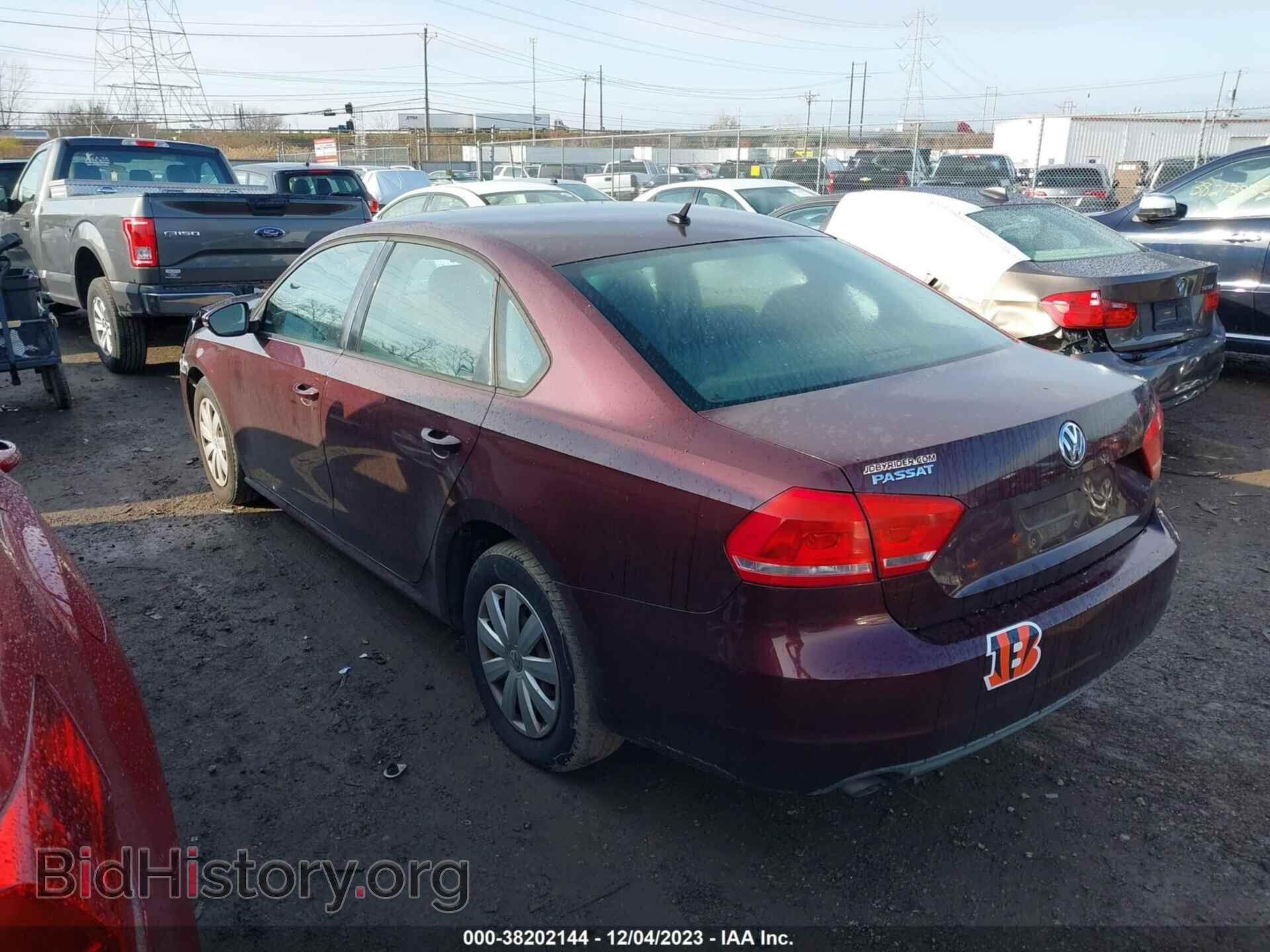 2012 VOLKSWAGEN PASSAT - VIN: 1VWAP7A38CC088541 - Фото 3