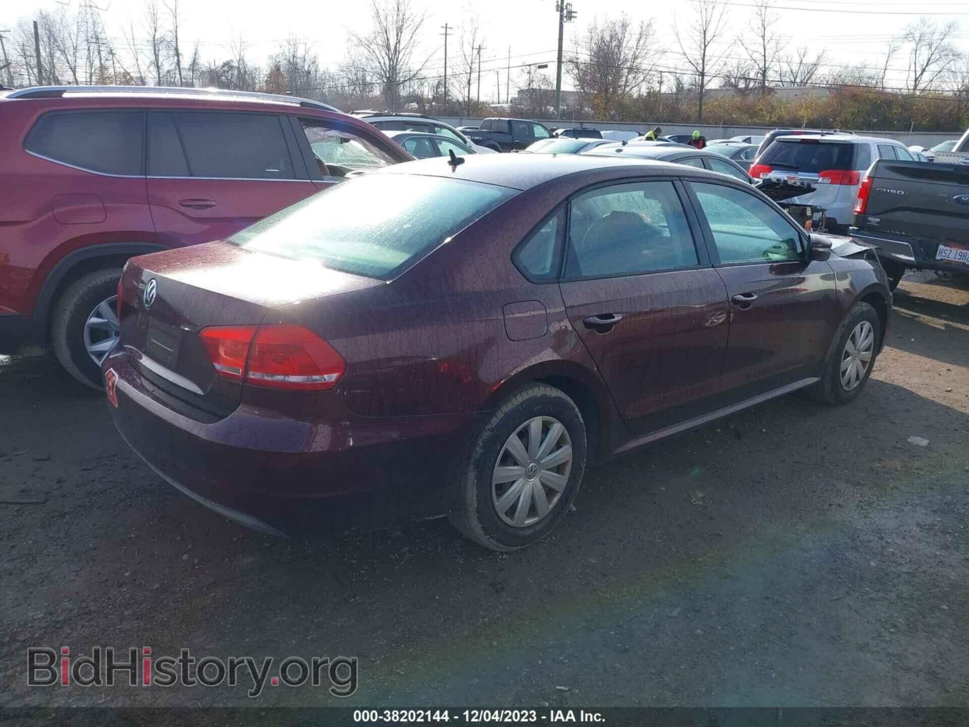 2012 VOLKSWAGEN PASSAT - VIN: 1VWAP7A38CC088541 - Фото 4