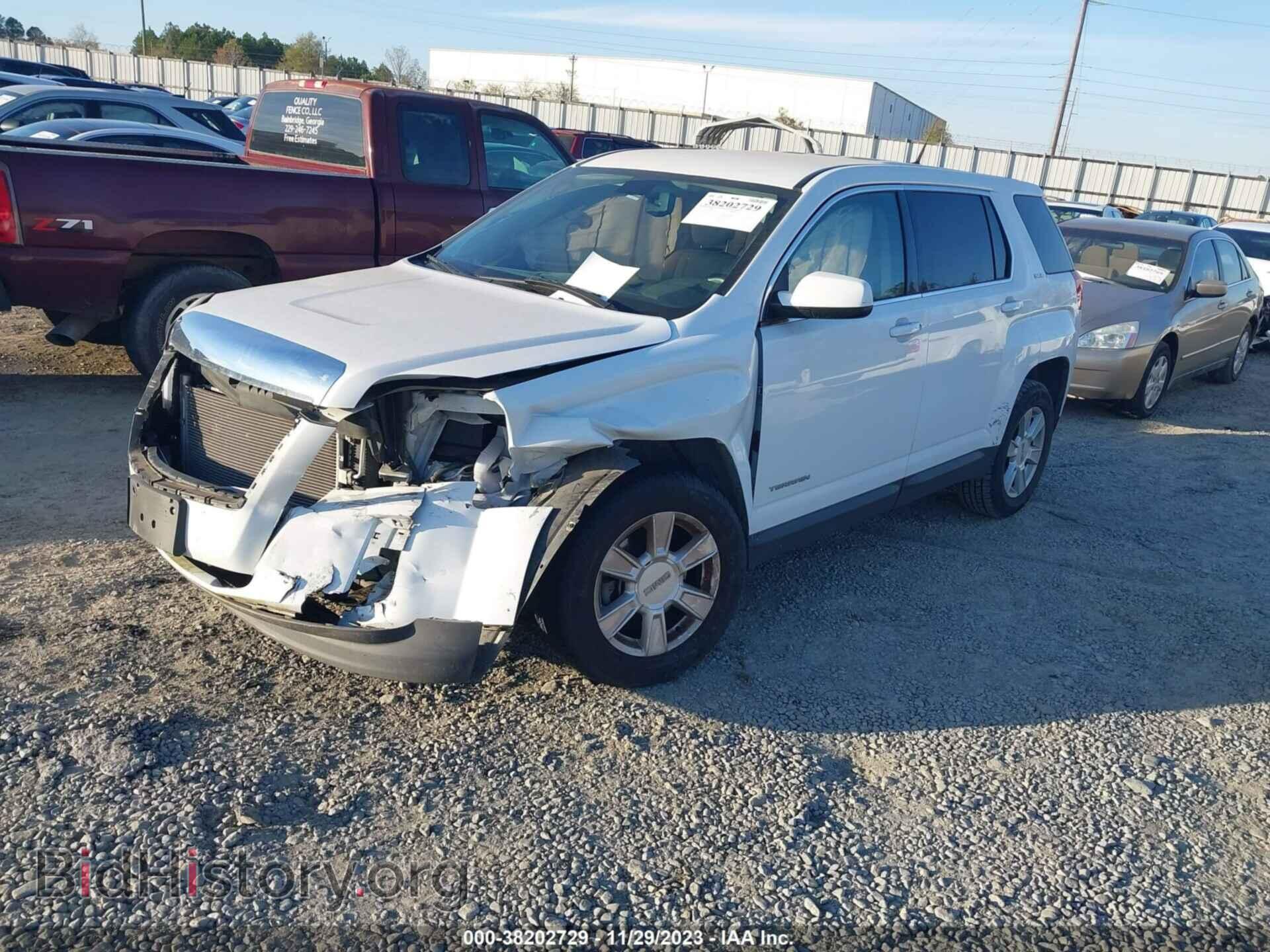 2011 GMC TERRAIN - VIN: 2CTALMEC1B6233194 - Photo 2