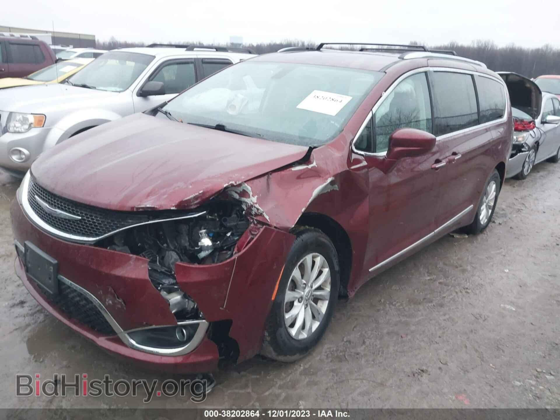 2018 CHRYSLER PACIFICA - VIN: 2C4RC1BG3JR269289 - Фото 2