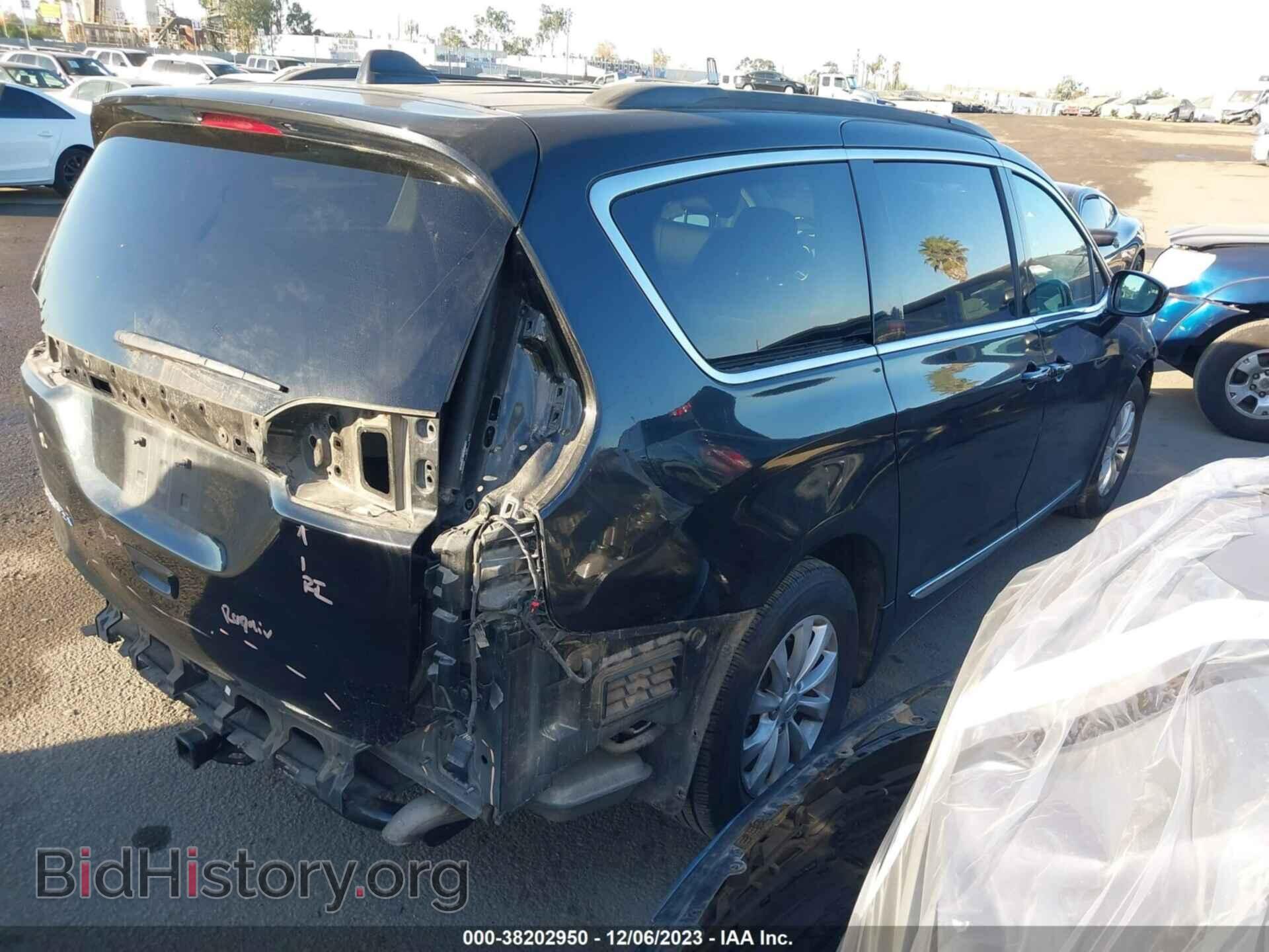 2017 CHRYSLER PACIFICA - VIN: 2C4RC1BG8HR530071 - Фото 4