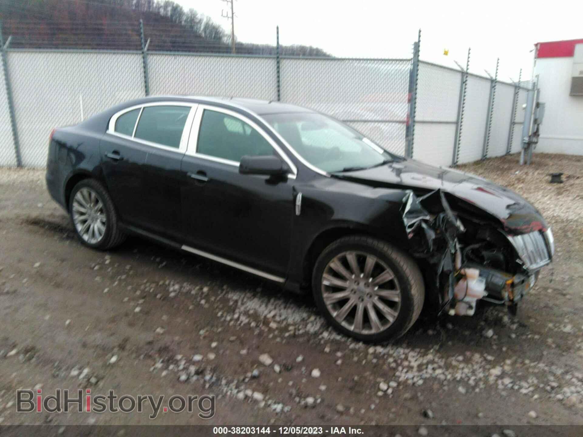 Фотография 1LNHL9FT4BG609999 - LINCOLN MKS 2011