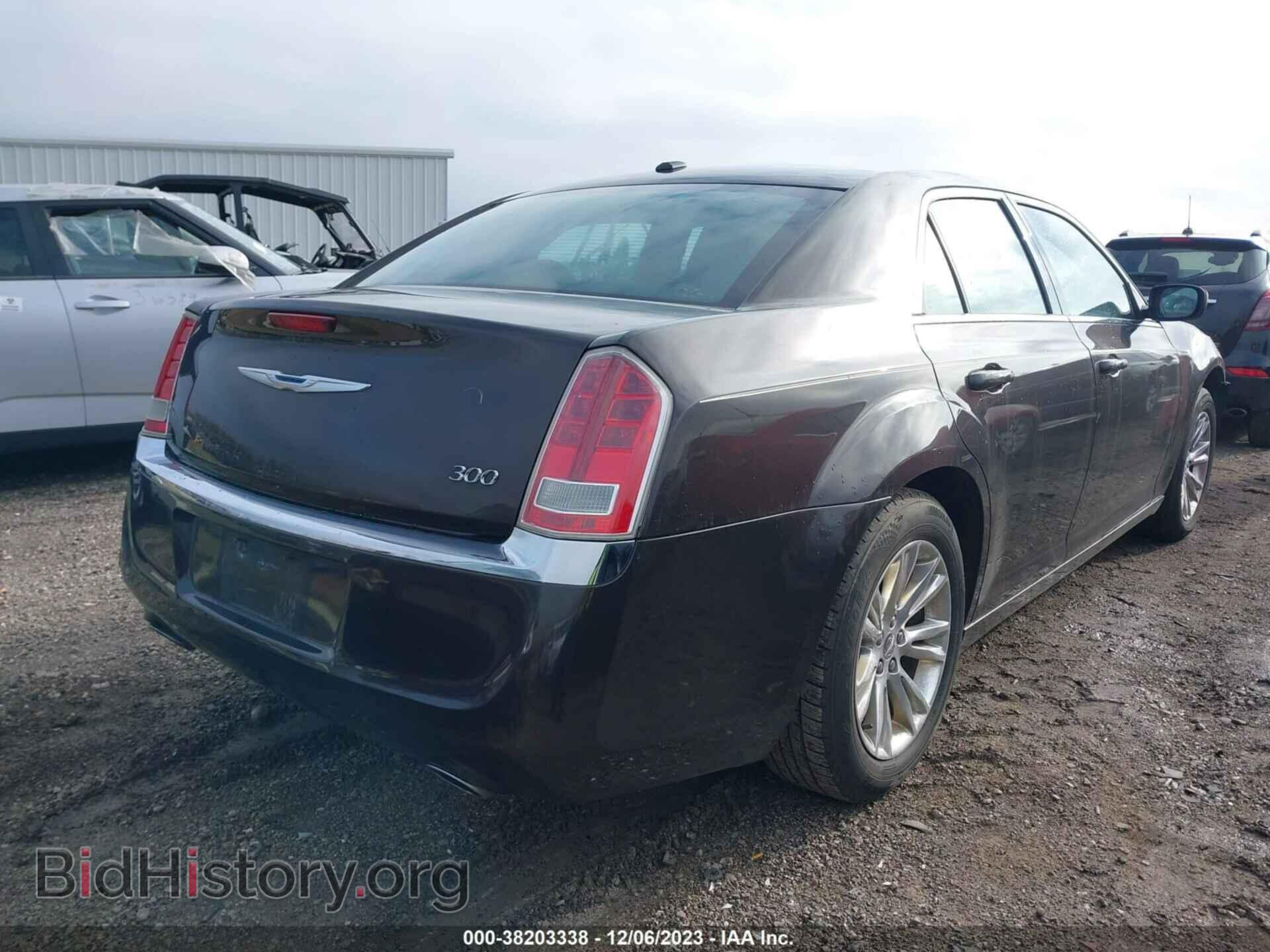 2012 CHRYSLER 300 - VIN: 2C3CCAAG7CH166686 - Фото 4