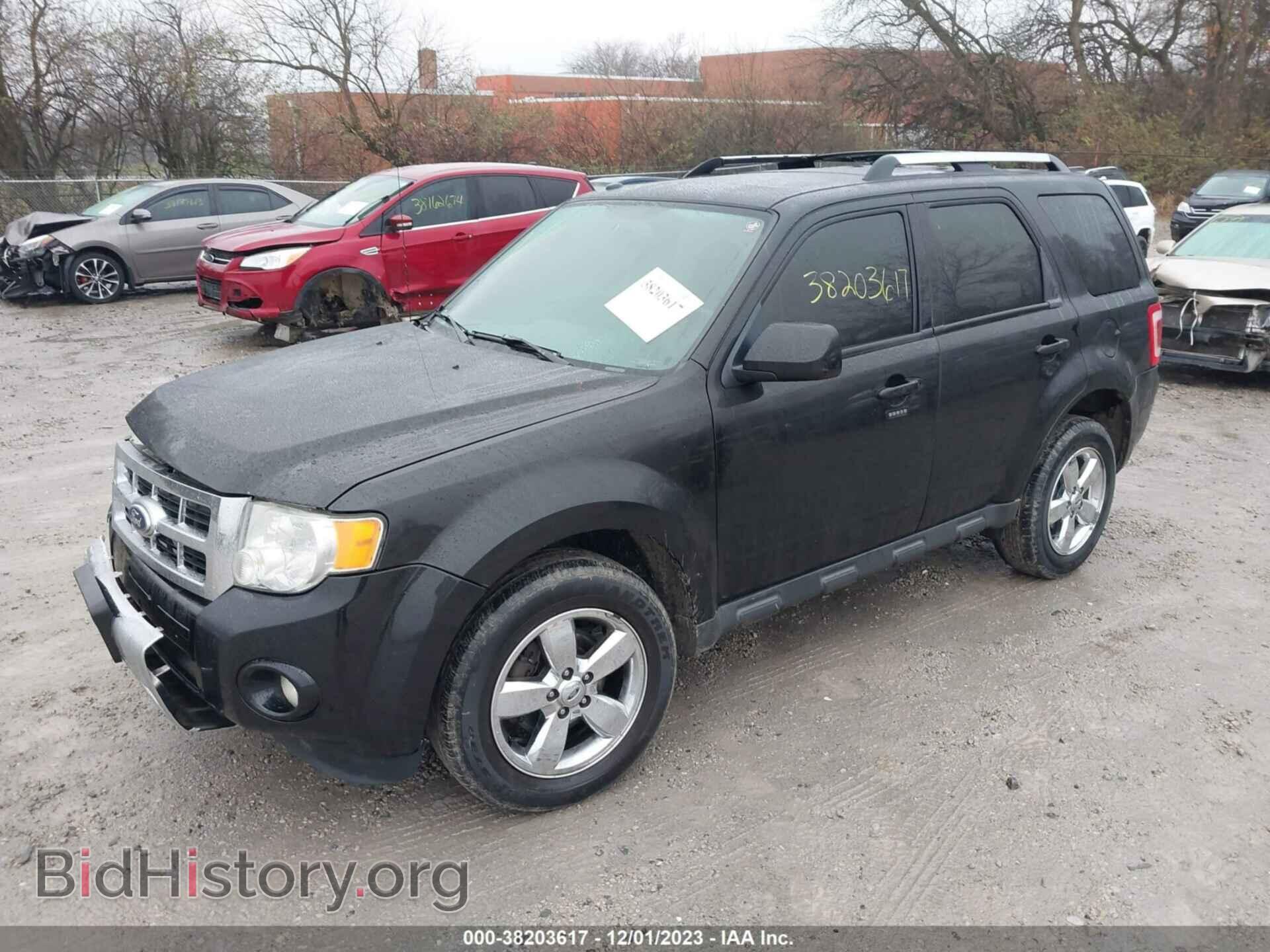 2011 FORD ESCAPE - VIN: 1FMCU0EG0BKB78002 - Фото 2