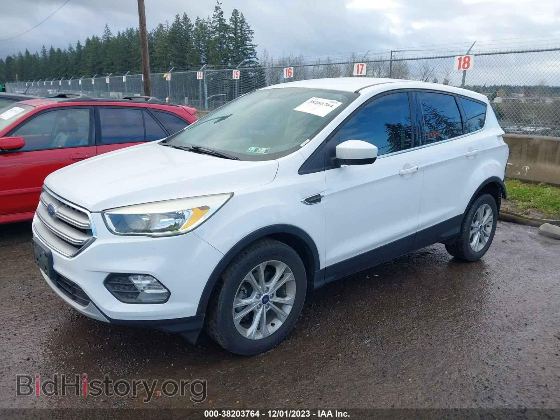 2017 FORD ESCAPE - VIN: 1FMCU0GD0HUB60230 - Фото 2