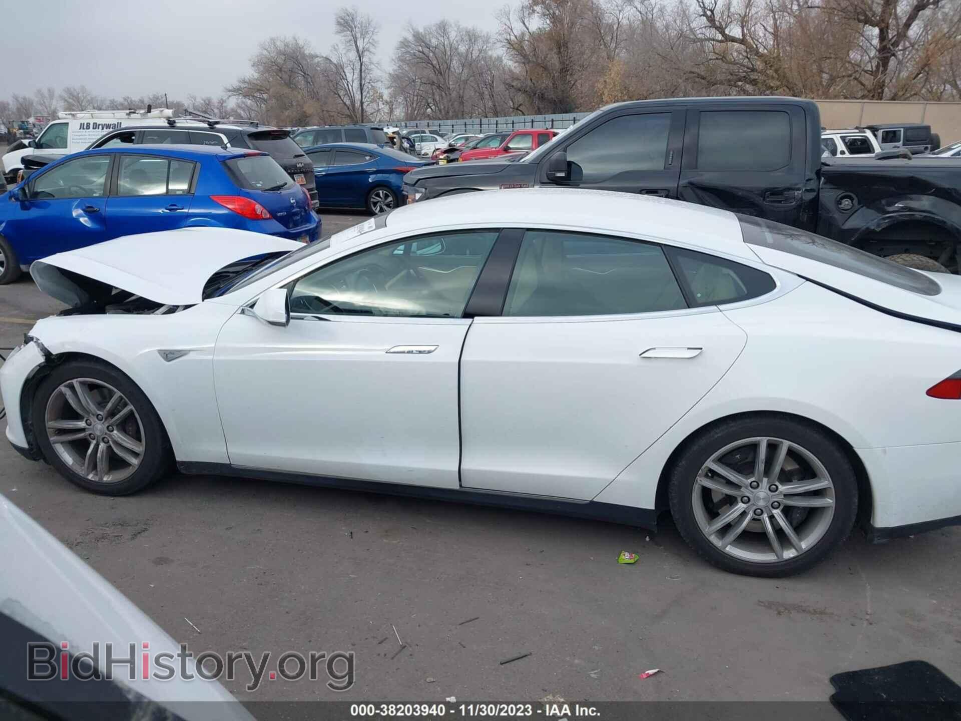 2013 TESLA MODEL S - VIN: 5YJSA1CN8DFP07163 - Фото 15