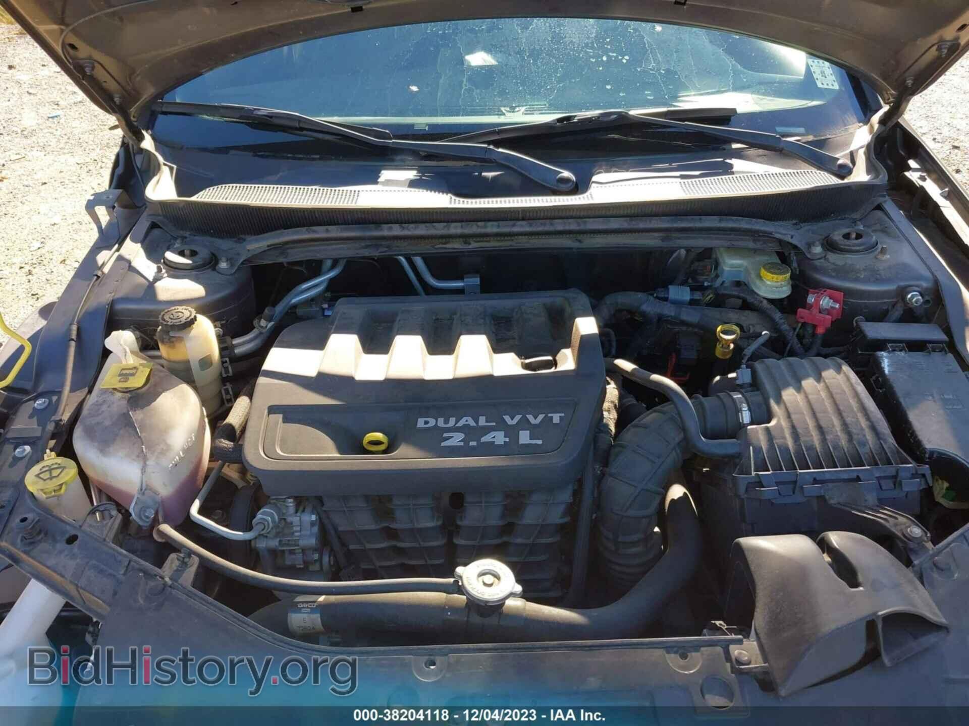 2014 CHRYSLER 200 - VIN: 1C3CCBBBXEN186644 - Фото 10
