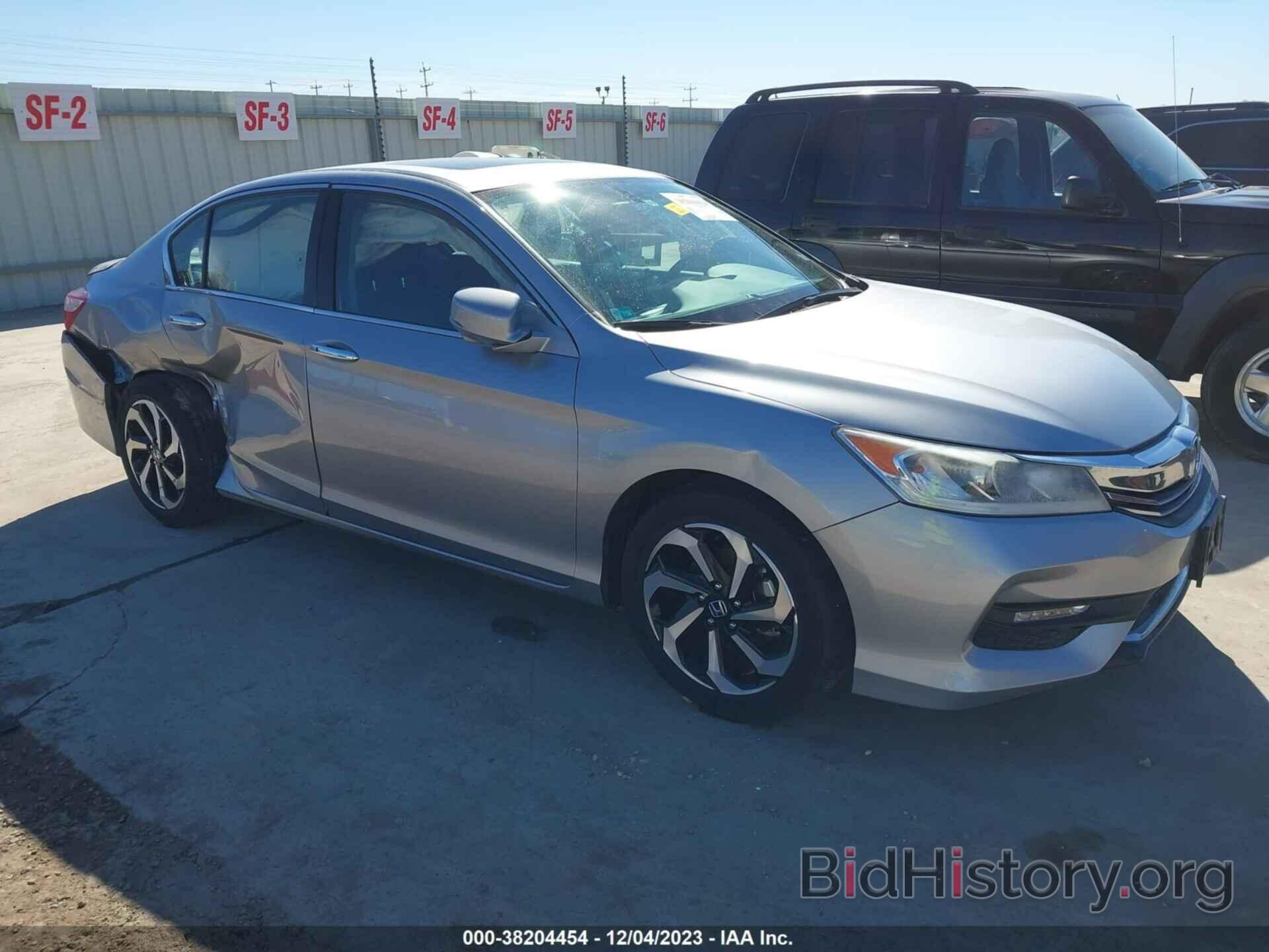 Photo 1HGCR2F80HA090172 - HONDA ACCORD 2017