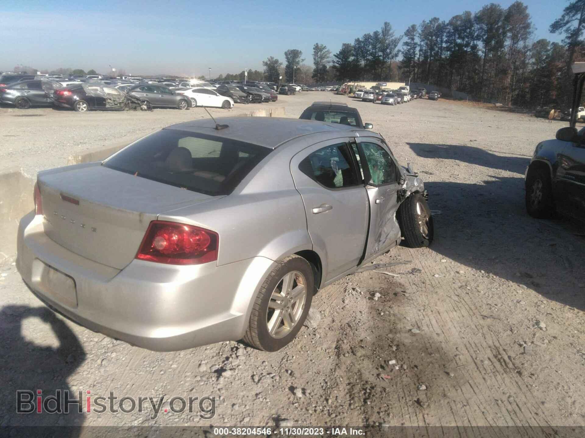 2011 DODGE AVENGER - VIN: 1B3BD1FB6BN573827 - Фото 4