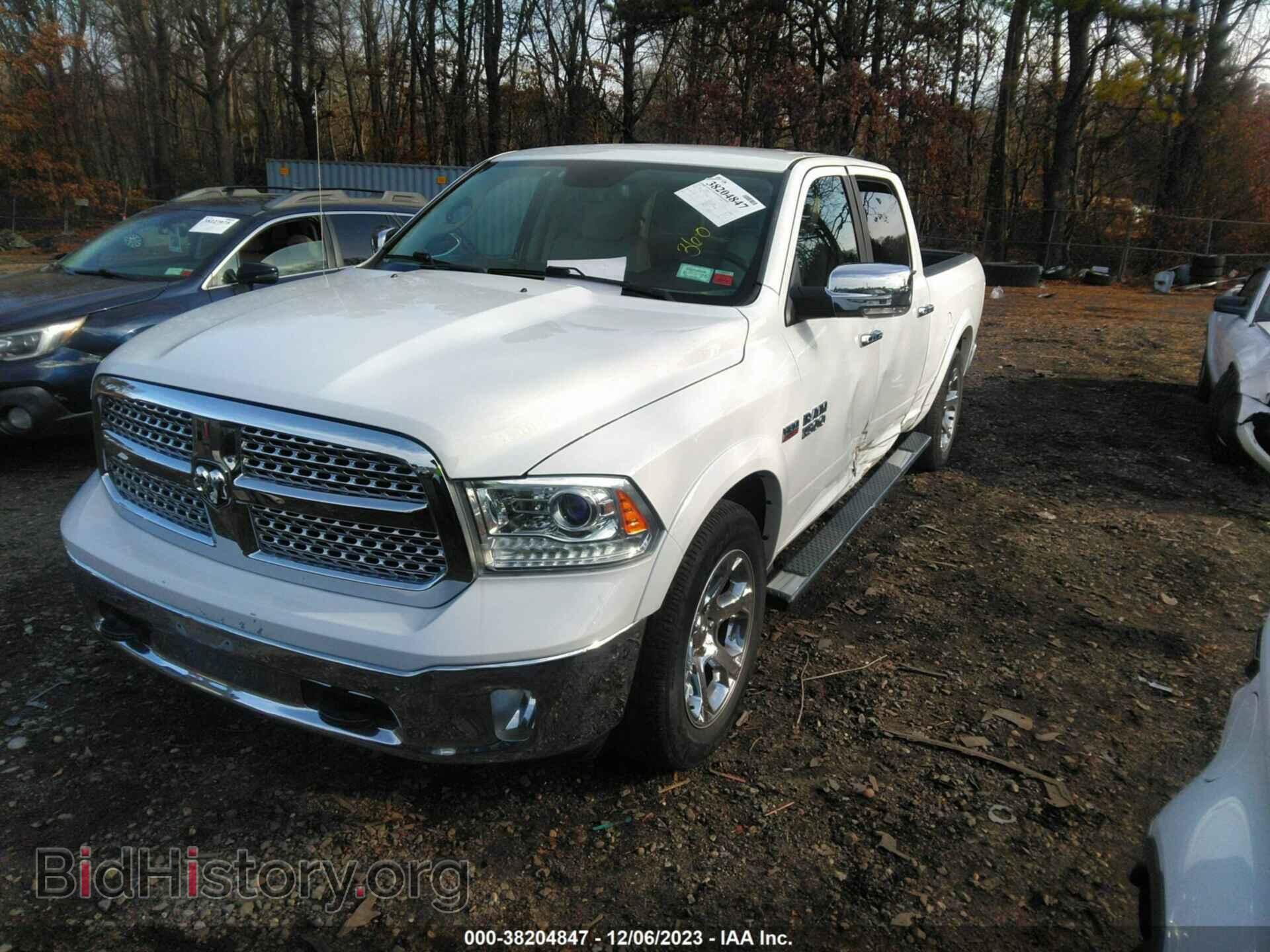 2017 RAM 1500 - VIN: 1C6RR7VT3HS772511 - Фото 2