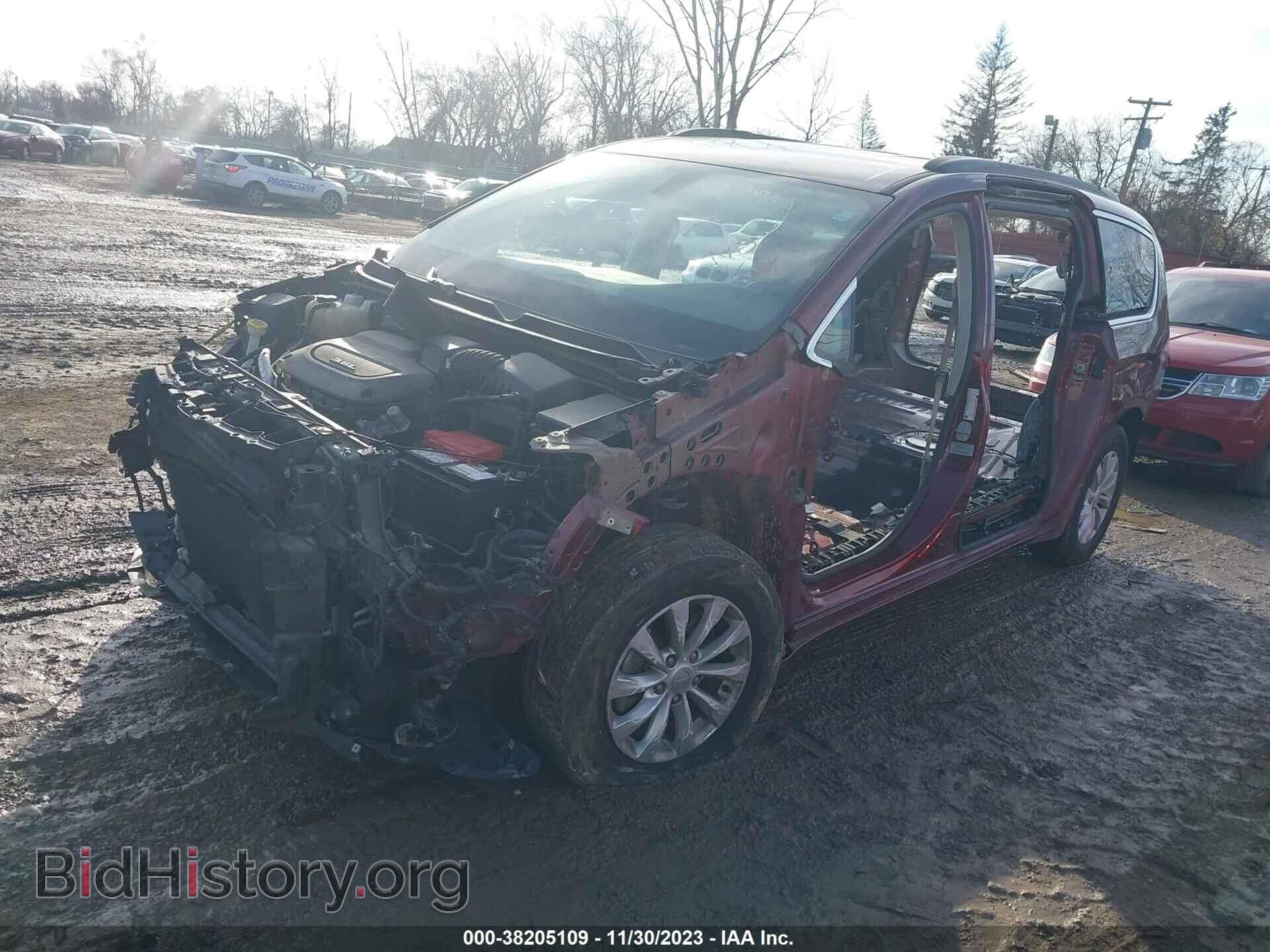 2017 CHRYSLER PACIFICA - VIN: 2C4RC1BG6HR734030 - Фото 2