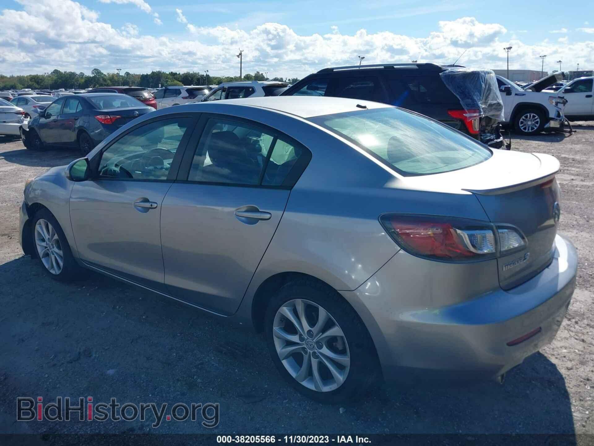 2011 MAZDA MAZDA3 - VIN: JM1BL1W66B1431358 - Фото 3
