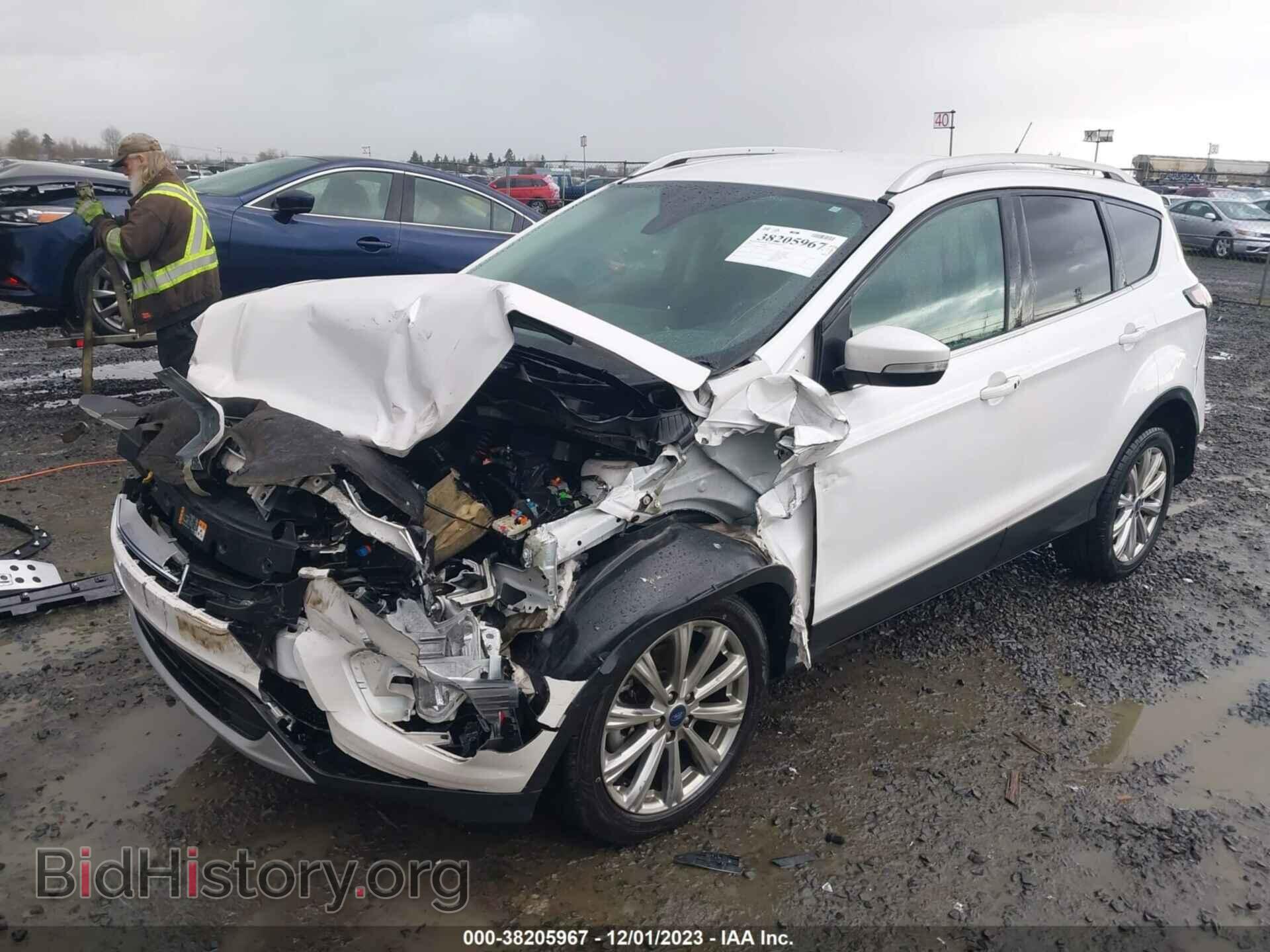 2017 FORD ESCAPE - VIN: 1FMCU9J97HUE98183 - Фото 2
