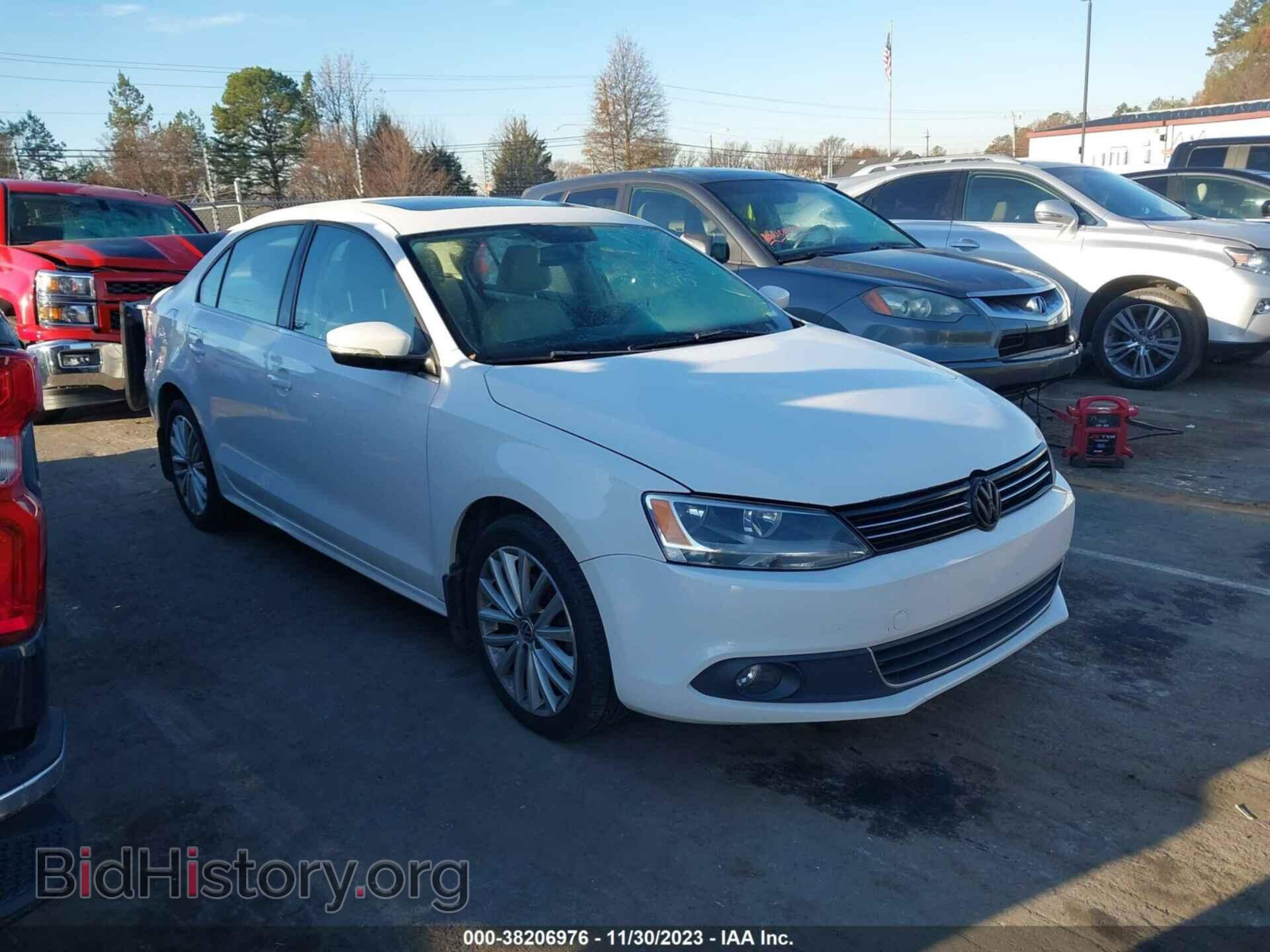 Фотография 3VWLX7AJ7BM378712 - VOLKSWAGEN JETTA 2011